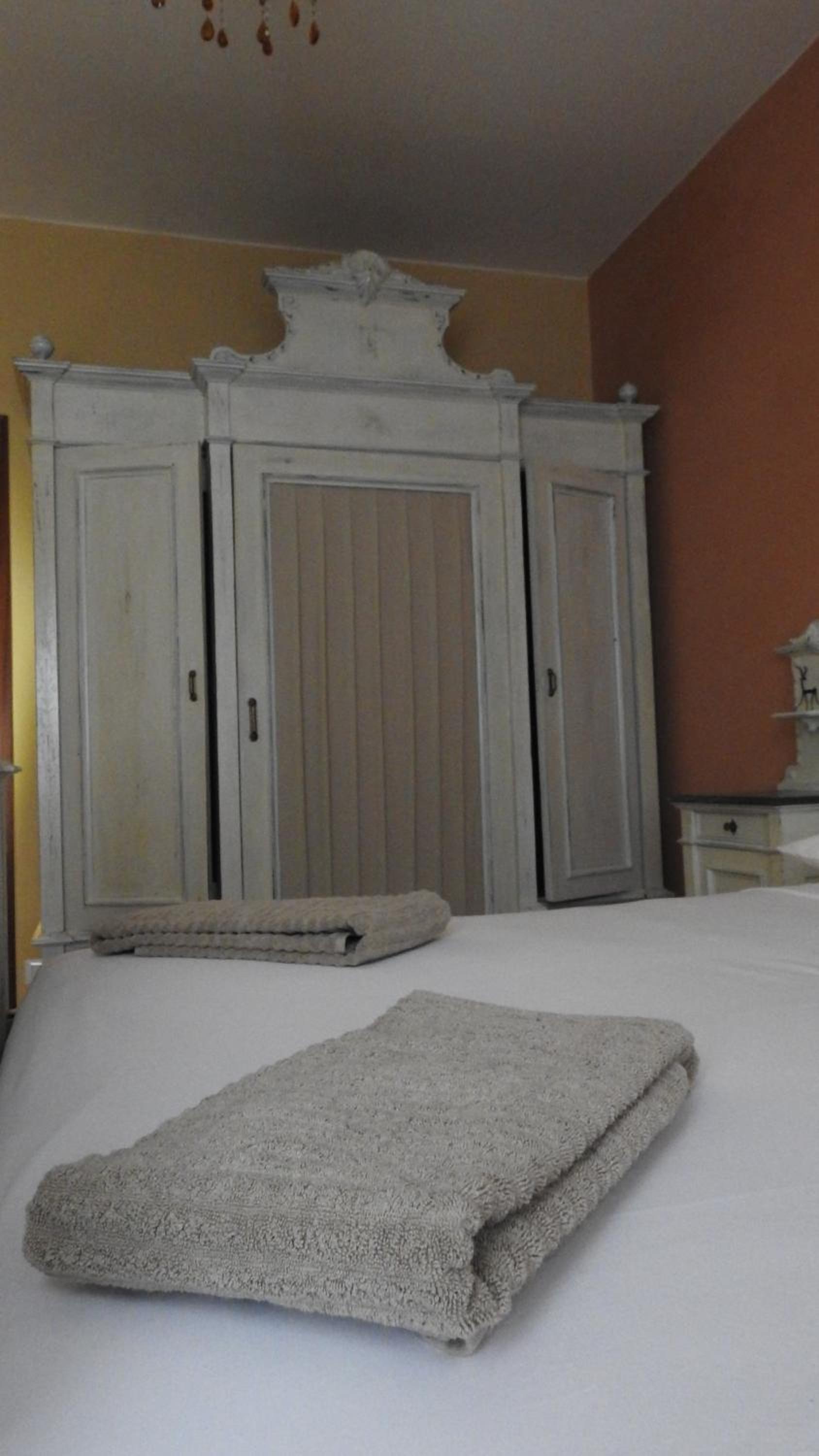 Standard Double Room photo 3