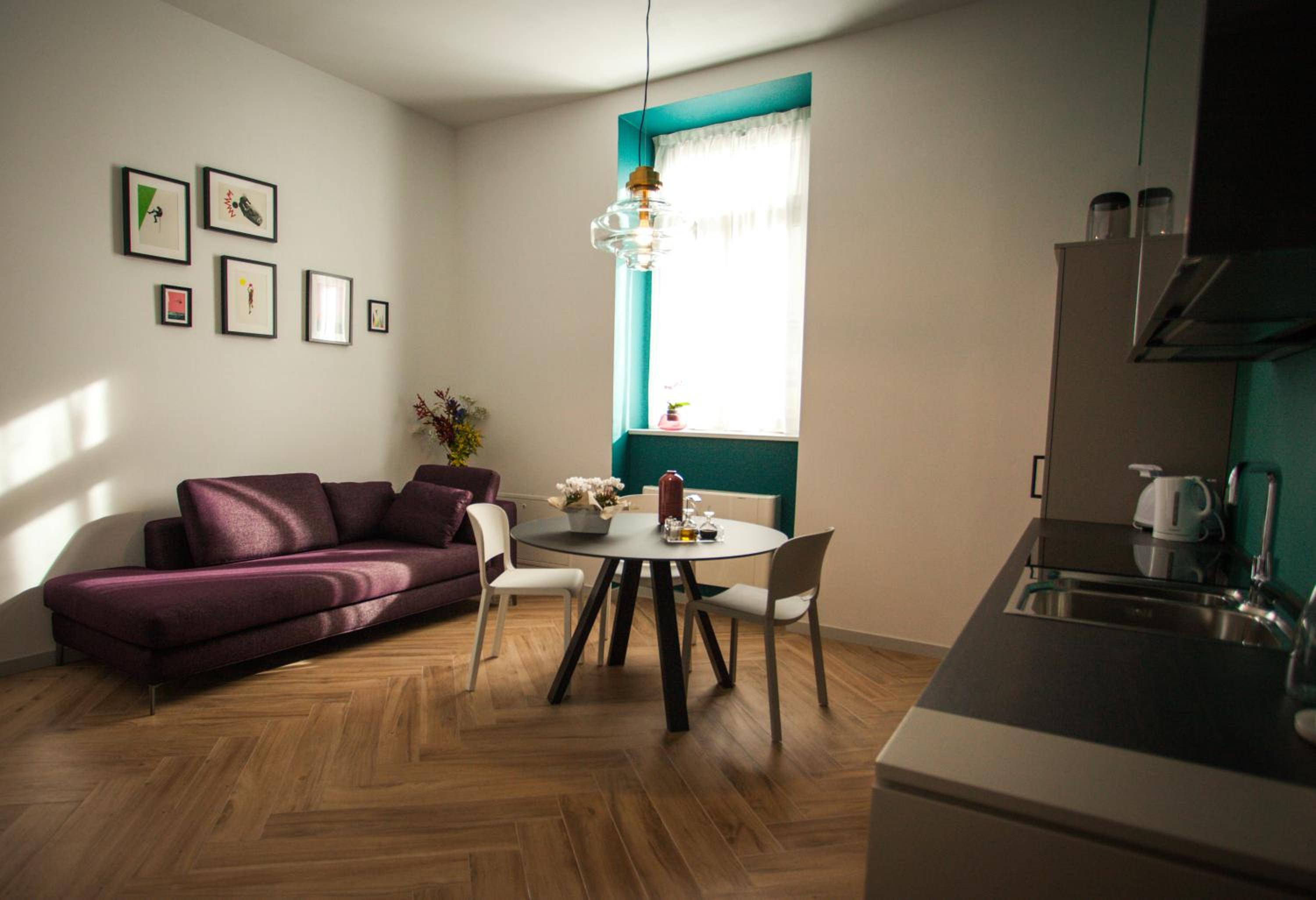 Apartment photo 3