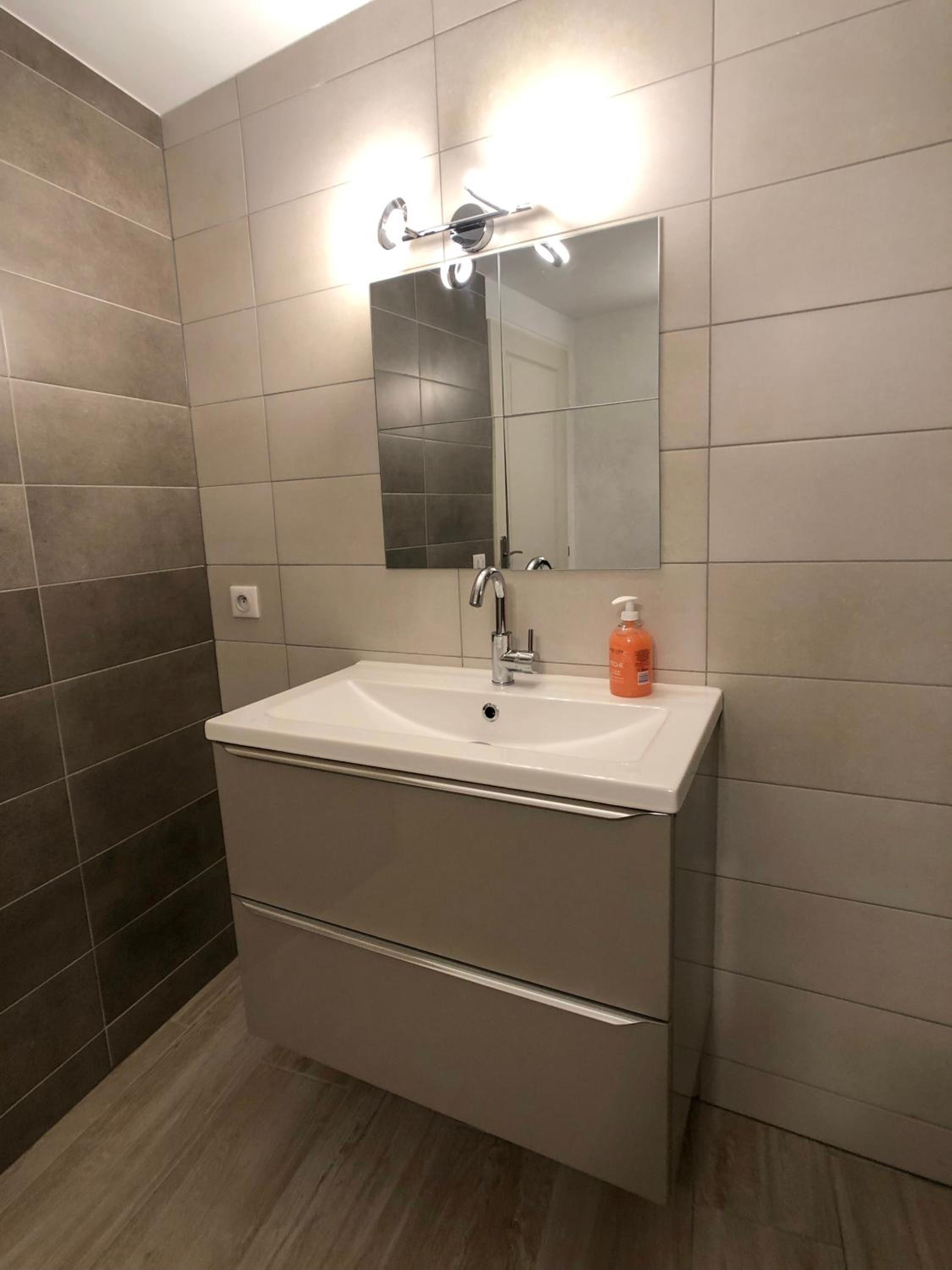 Deluxe Apartment - Photo 22