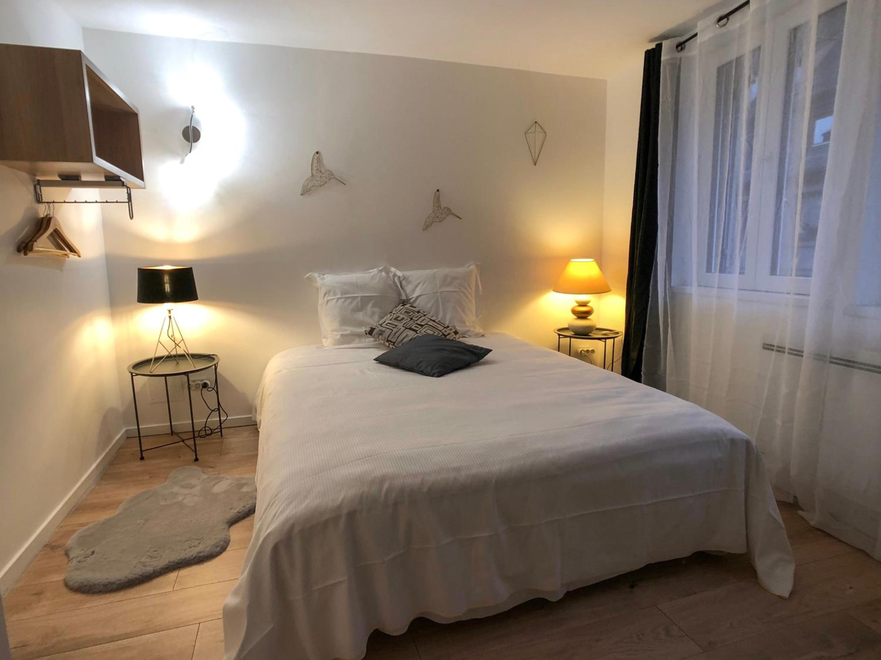 Deluxe Apartment - Photo 12