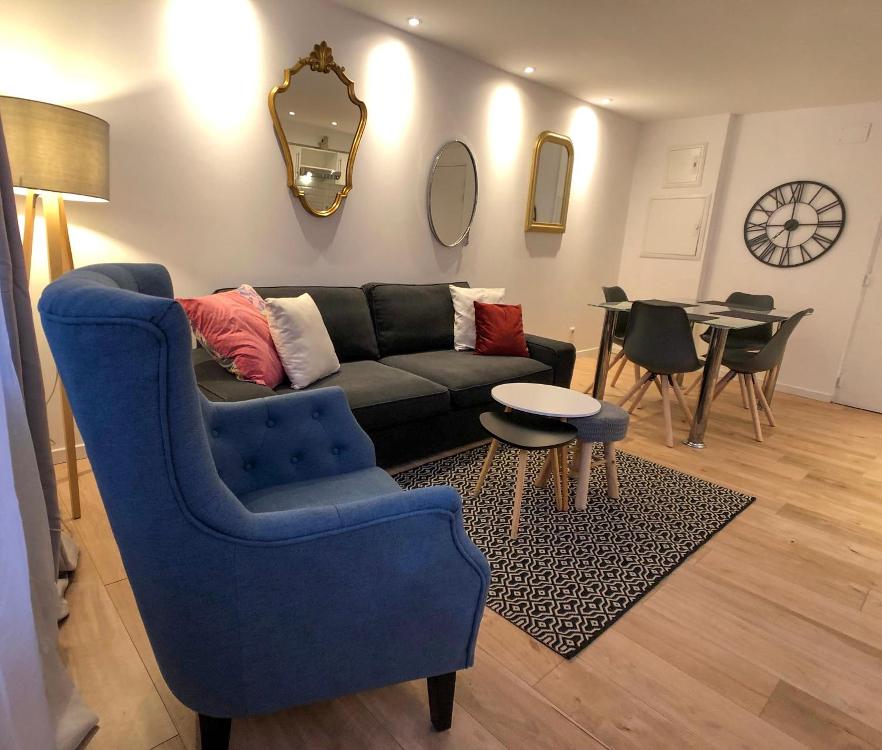 Deluxe Apartment - Photo 10