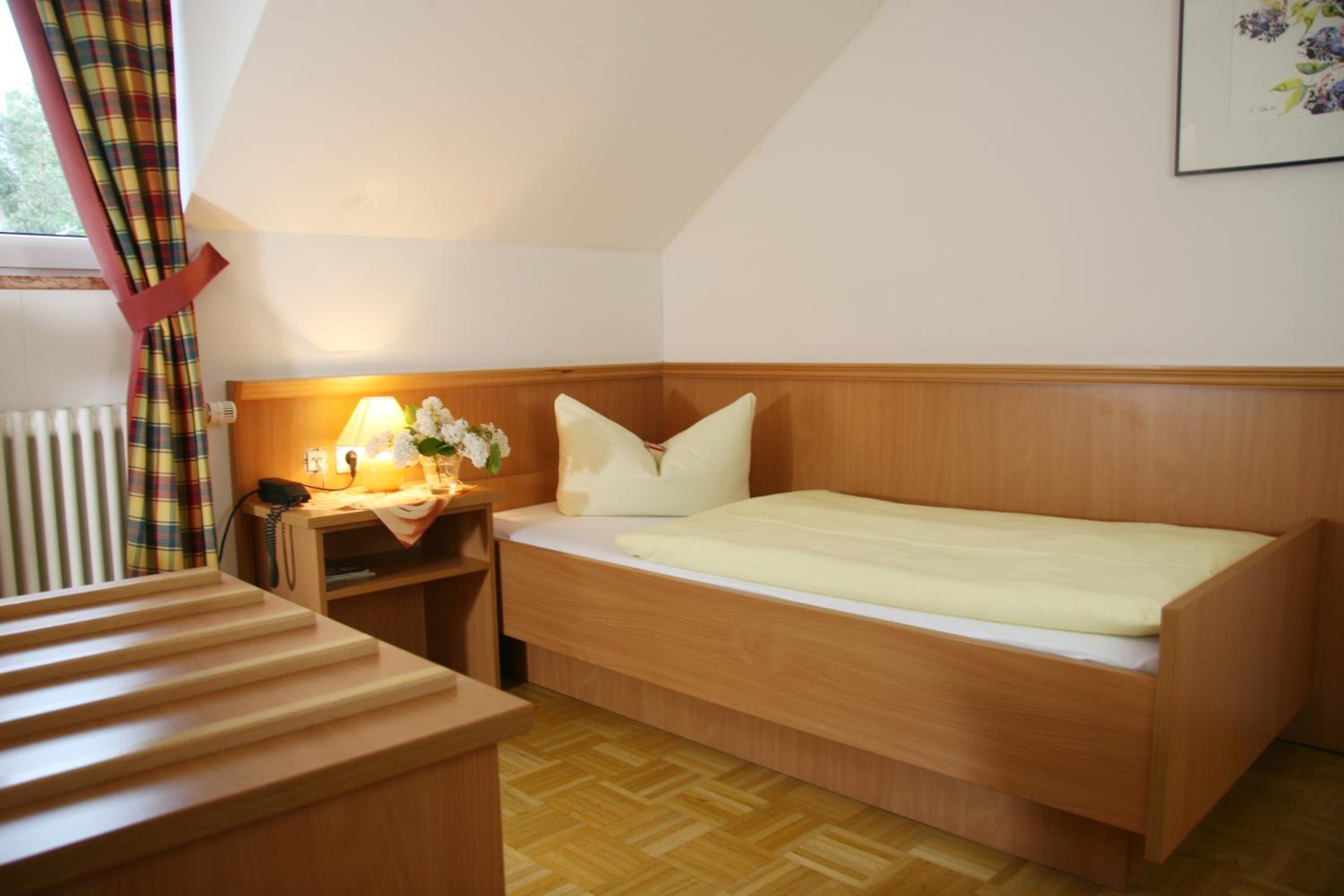 Standard Single Room with Shower