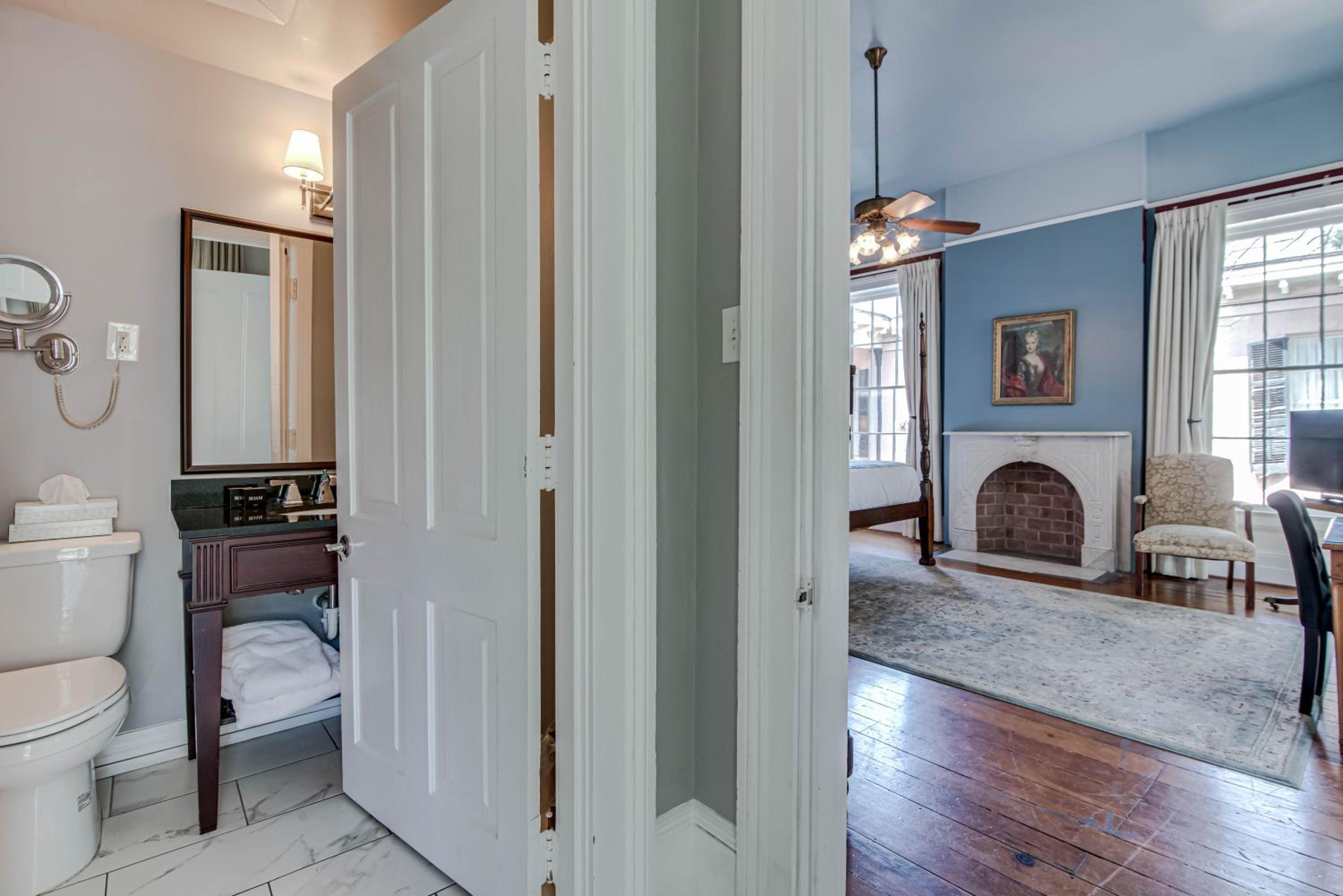 Two Double Beds, Historic W/ Balcony
