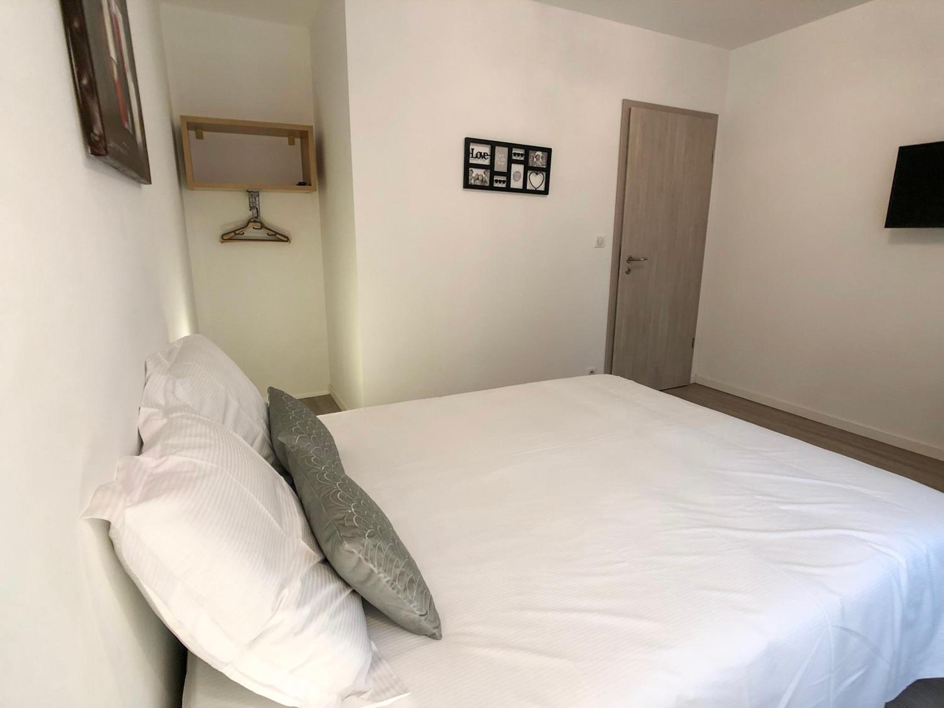 Deluxe Apartment - Photo 5