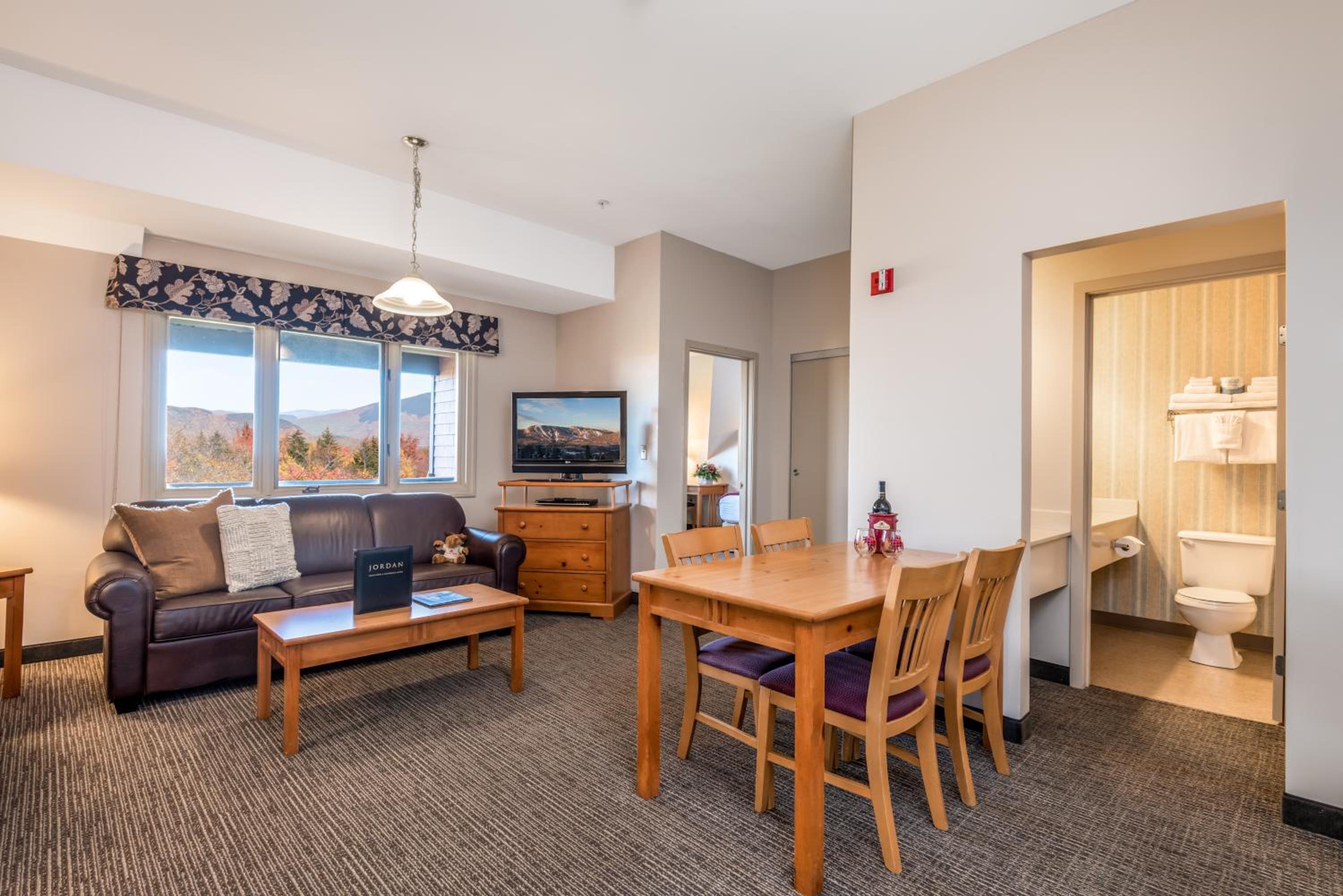 One-Bedroom Suite photo 3