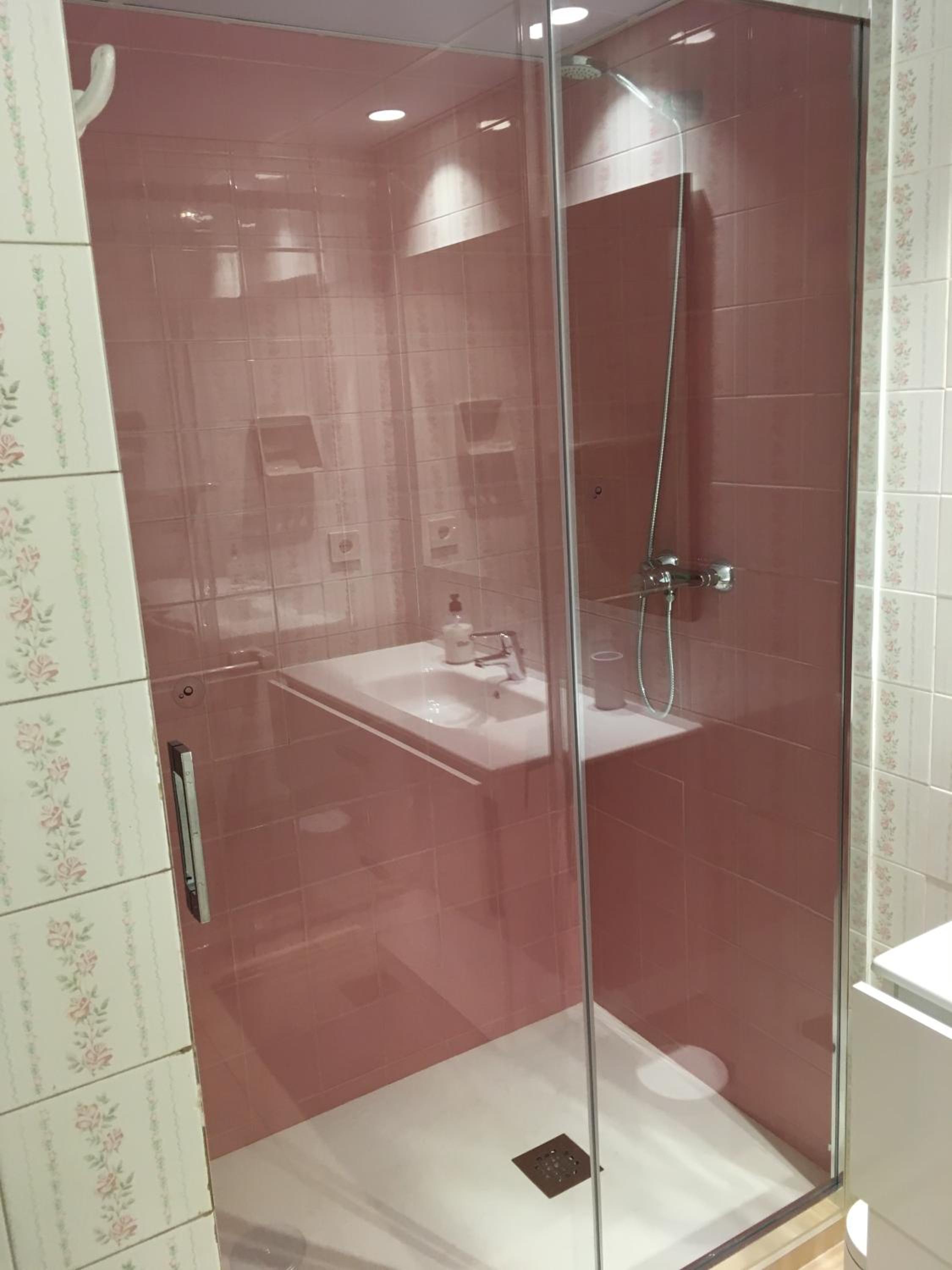 Two-Bedroom Apartment - Photo 37