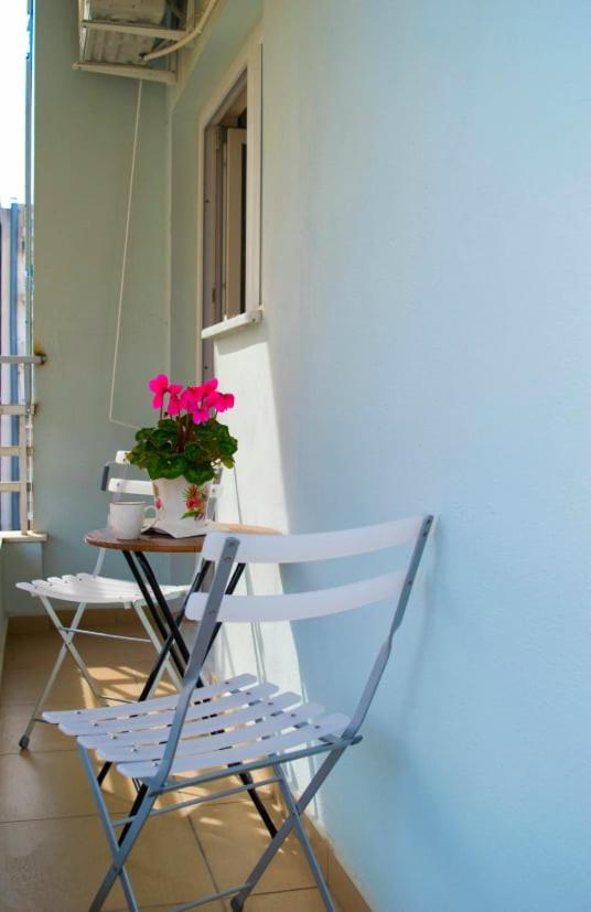 One-Bedroom Apartment - Photo 32