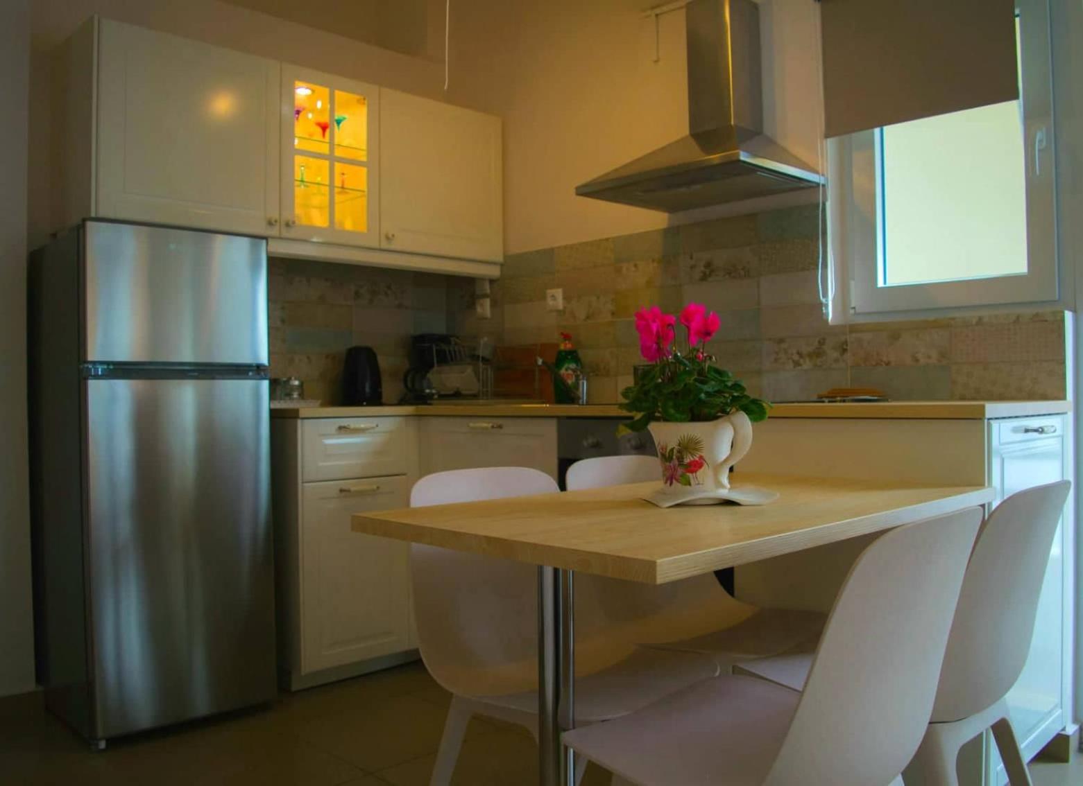 One-Bedroom Apartment - Photo 4