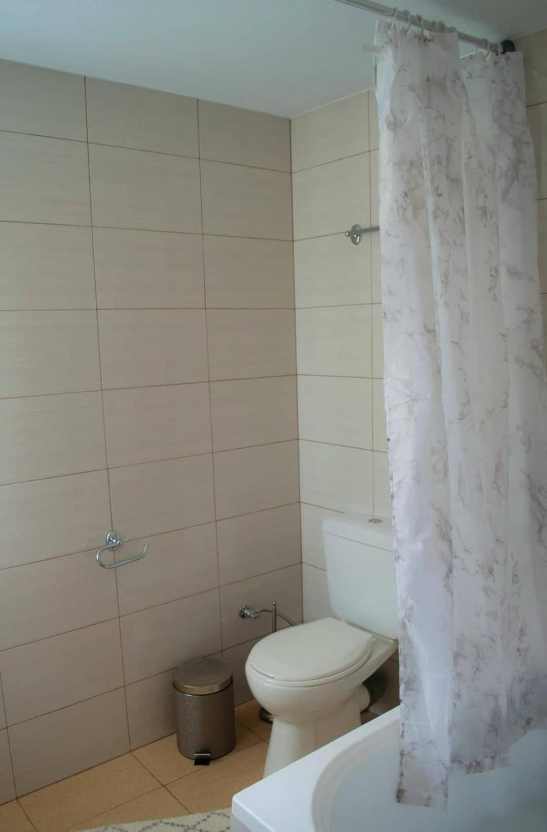 One-Bedroom Apartment - Photo 6