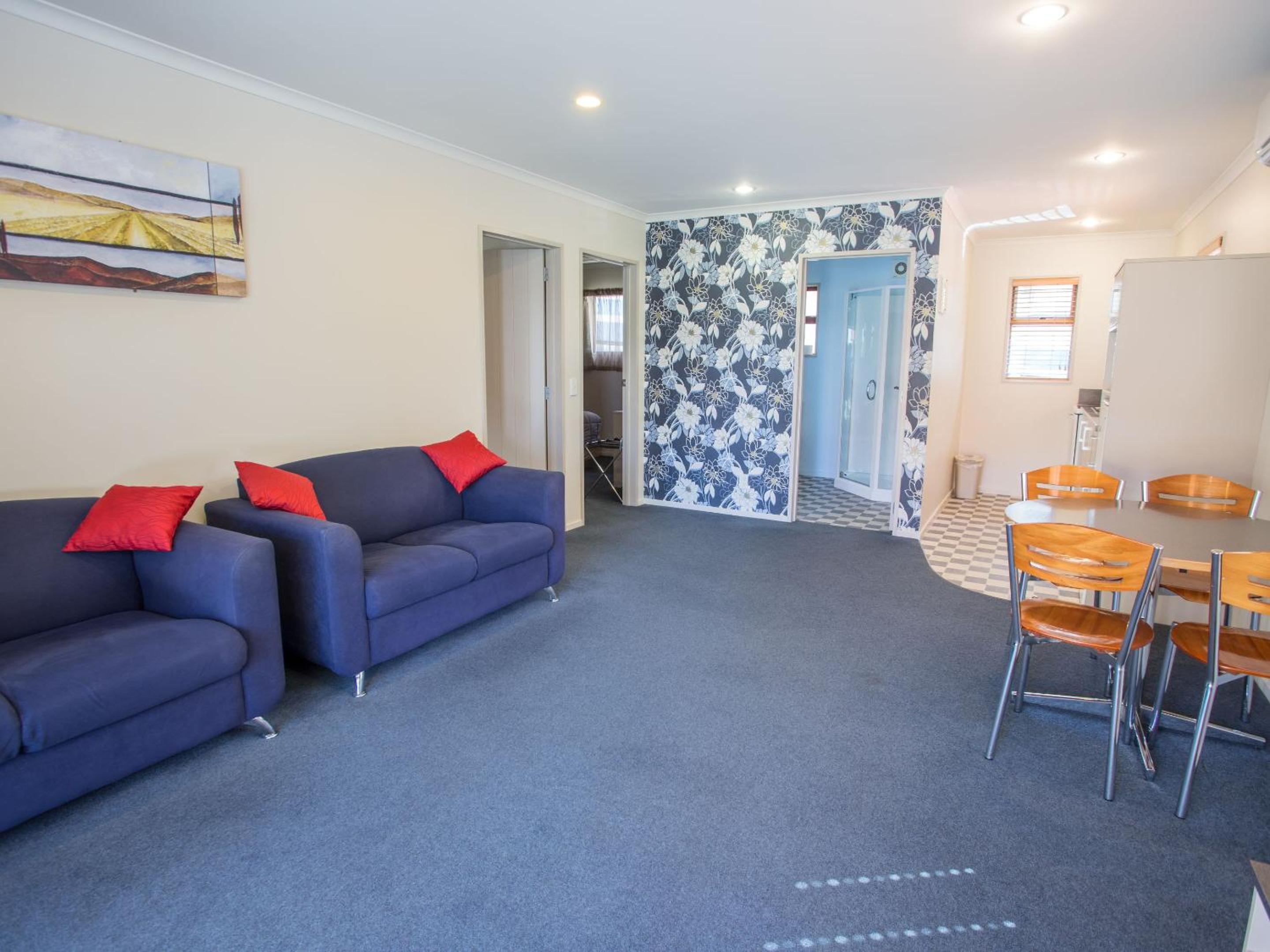 Superior Two-Bedroom Suite photo 2