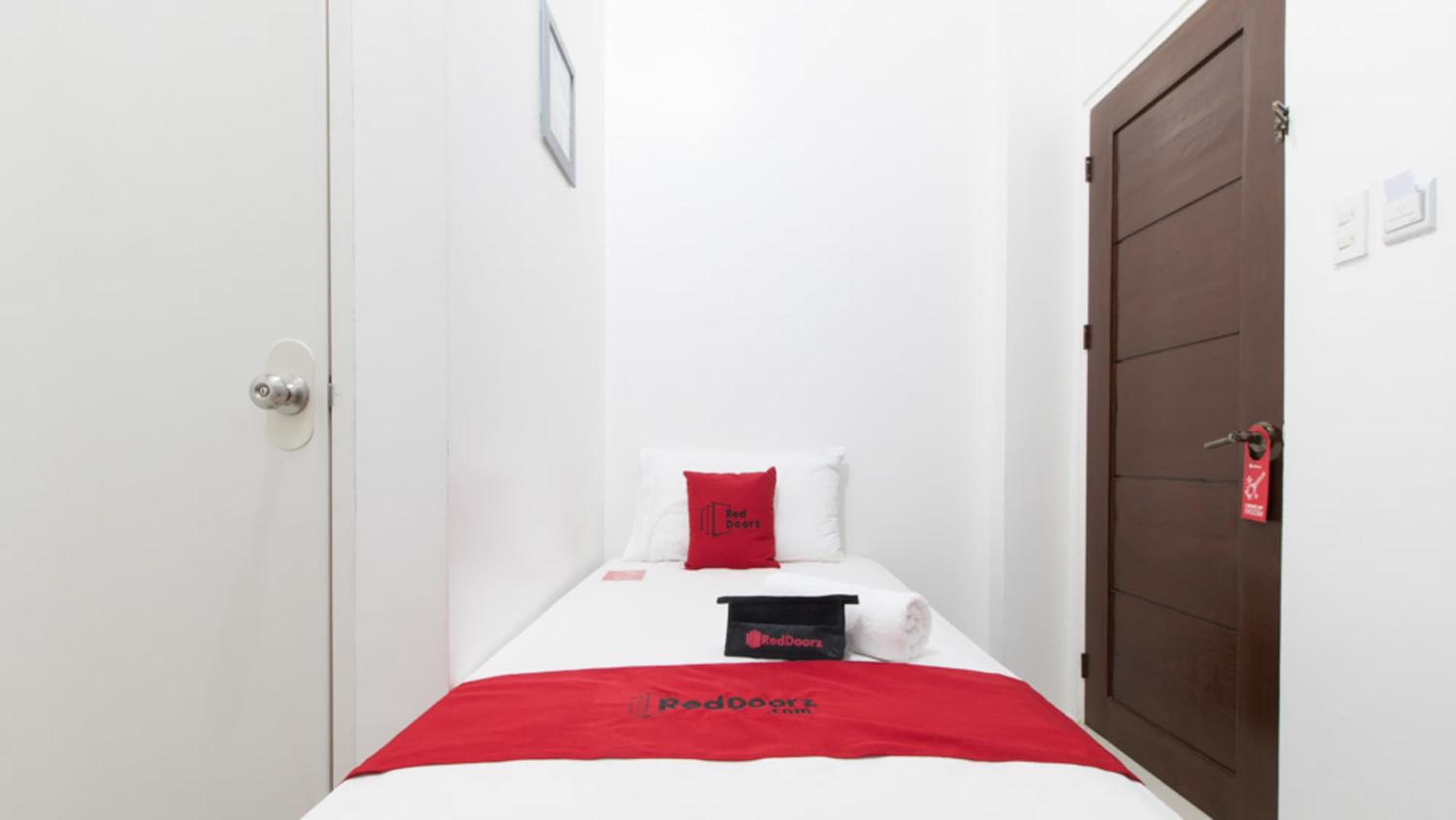 Standard Double Room - Photo 4