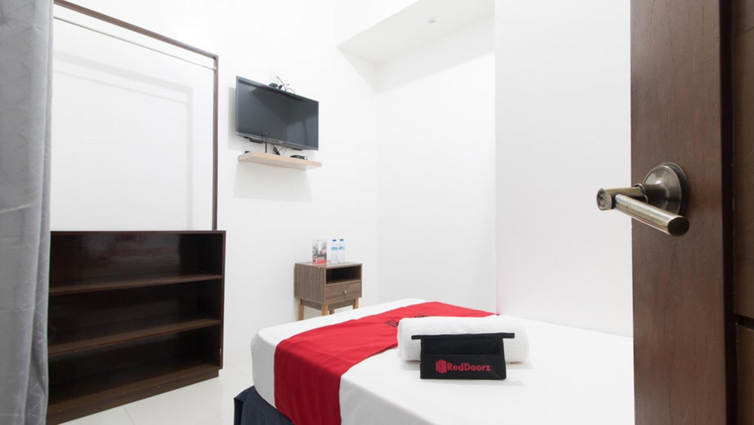 Standard Double Room - Photo 2