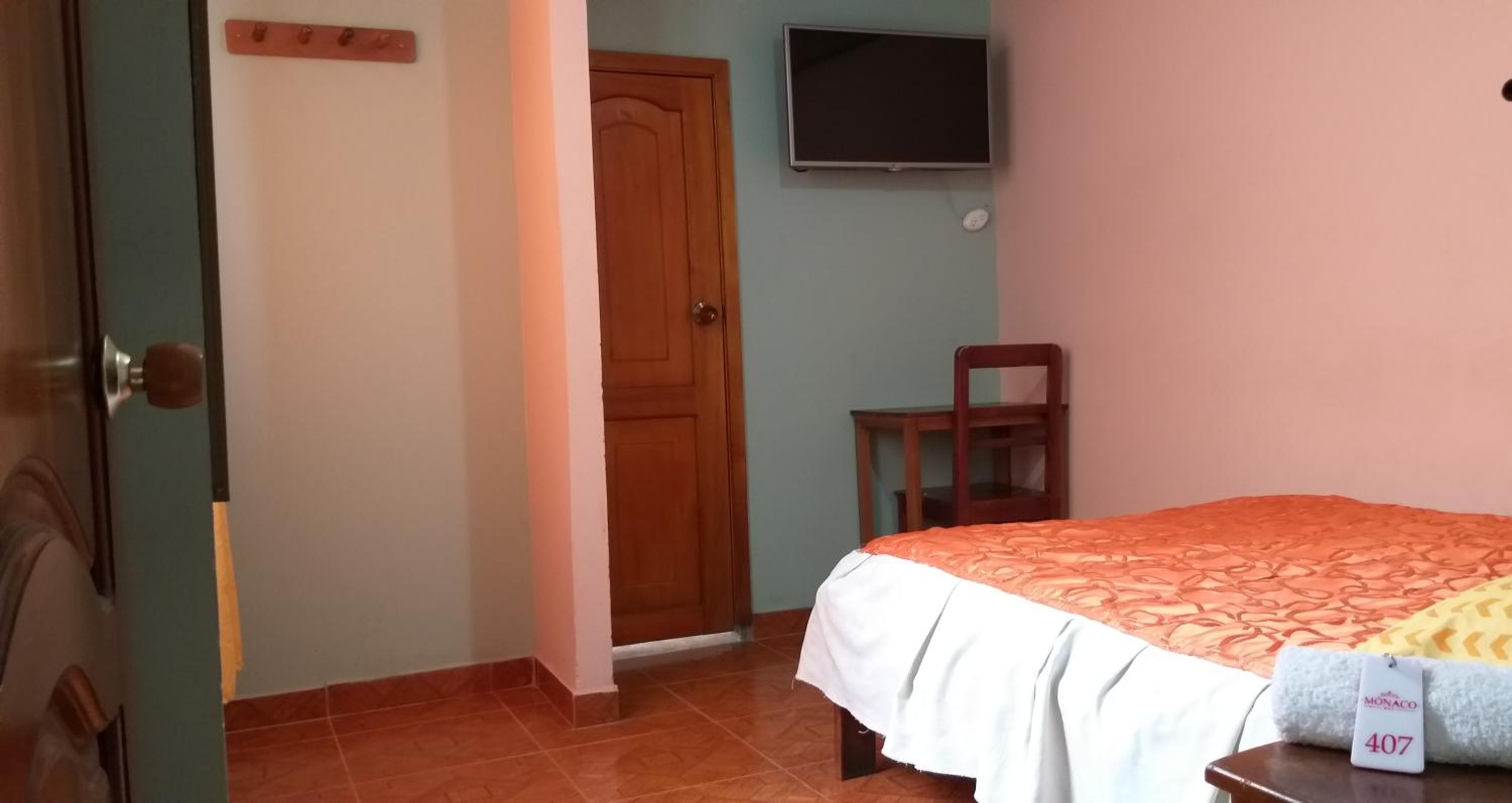 Double Room with Private Bathroom photo 3