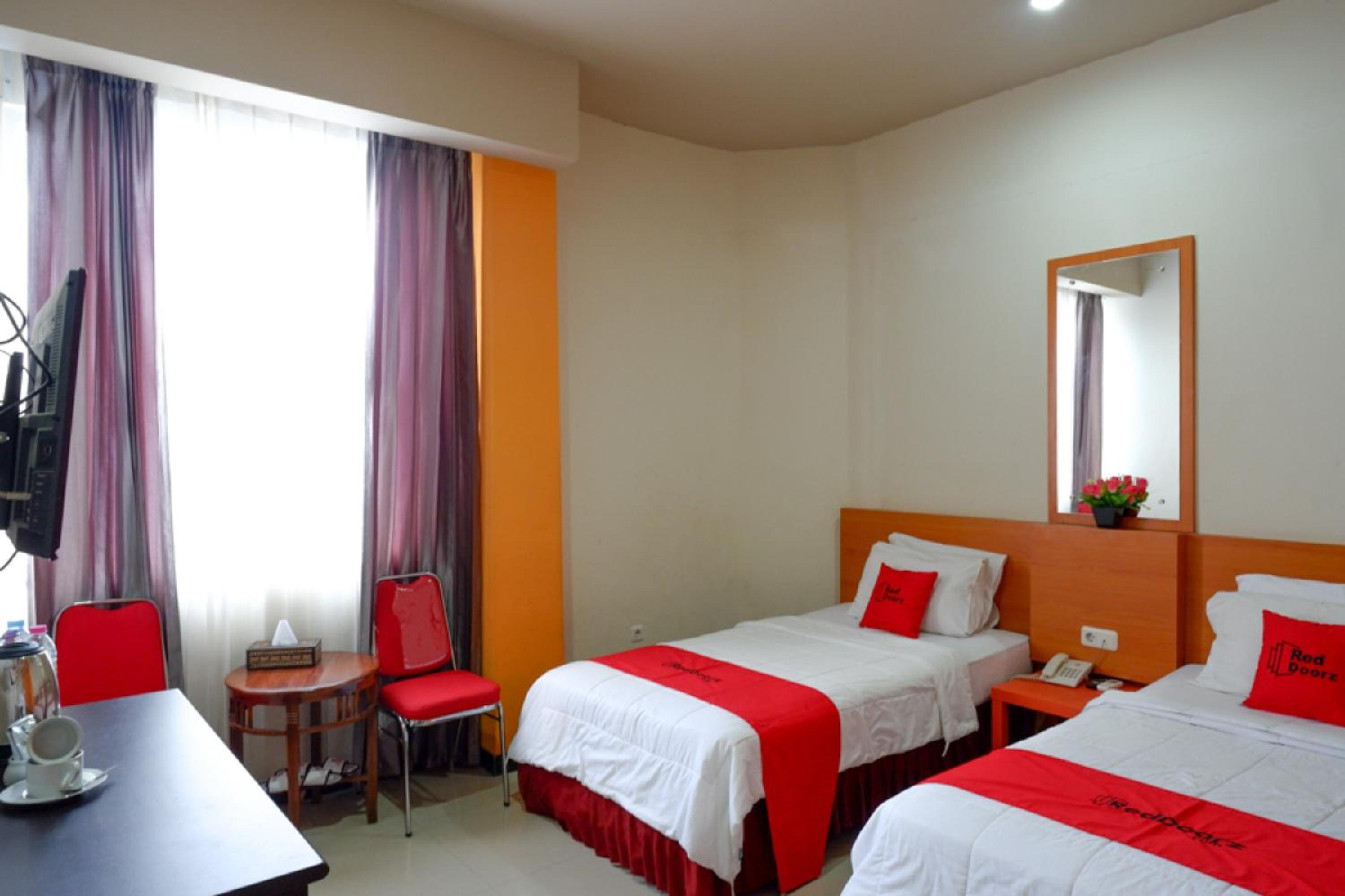 Deluxe Twin Room photo 3