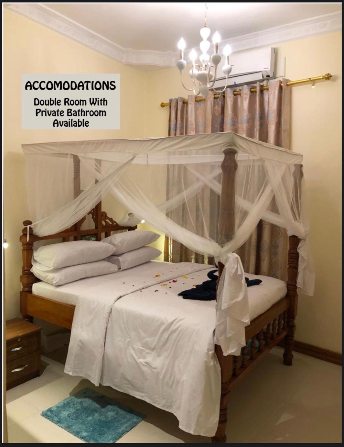 Double Room with Private Bathroom photo 3