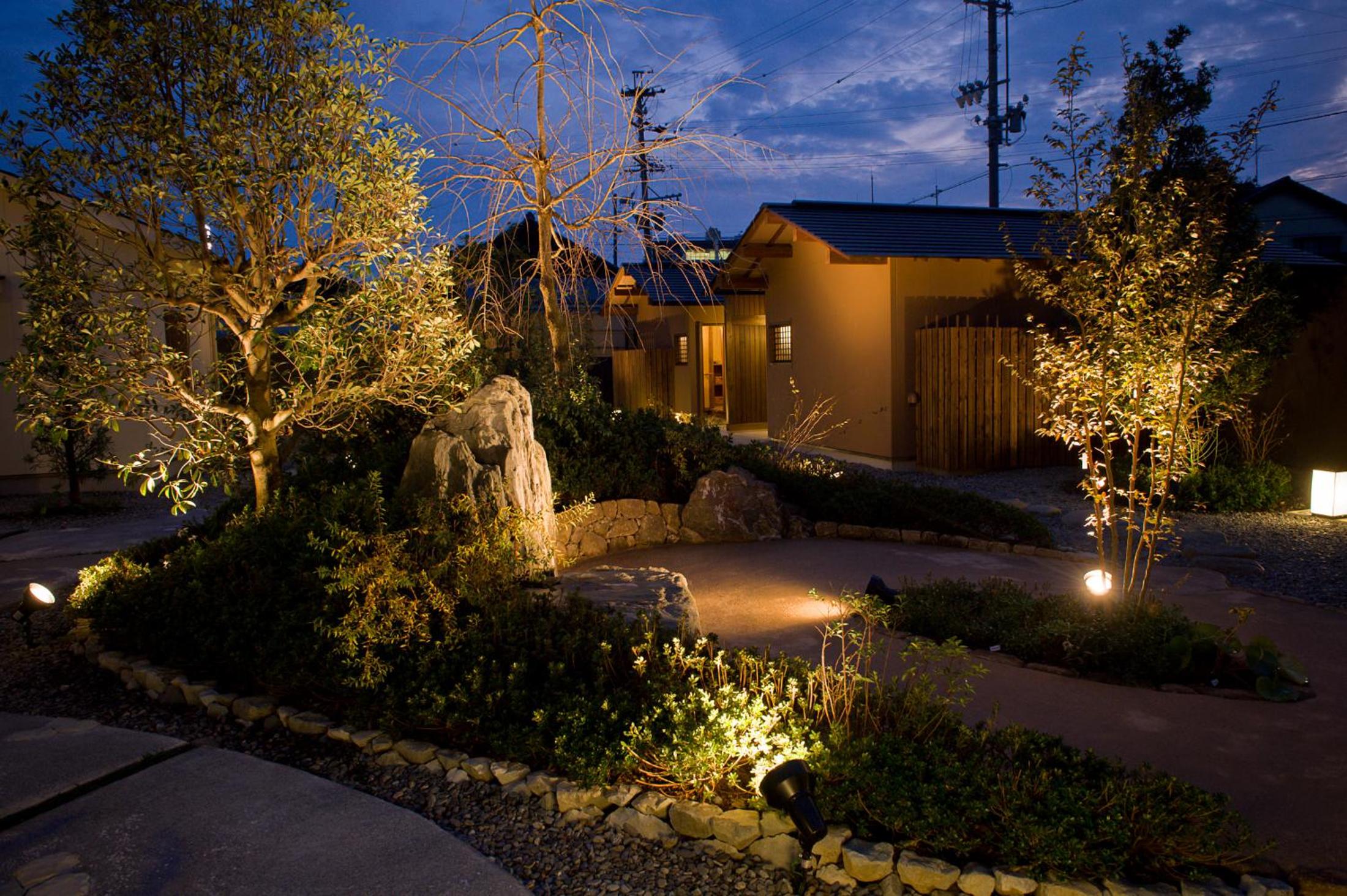 Standard Room with Tatami Area with Open-Air Bath and Garden View photo 2