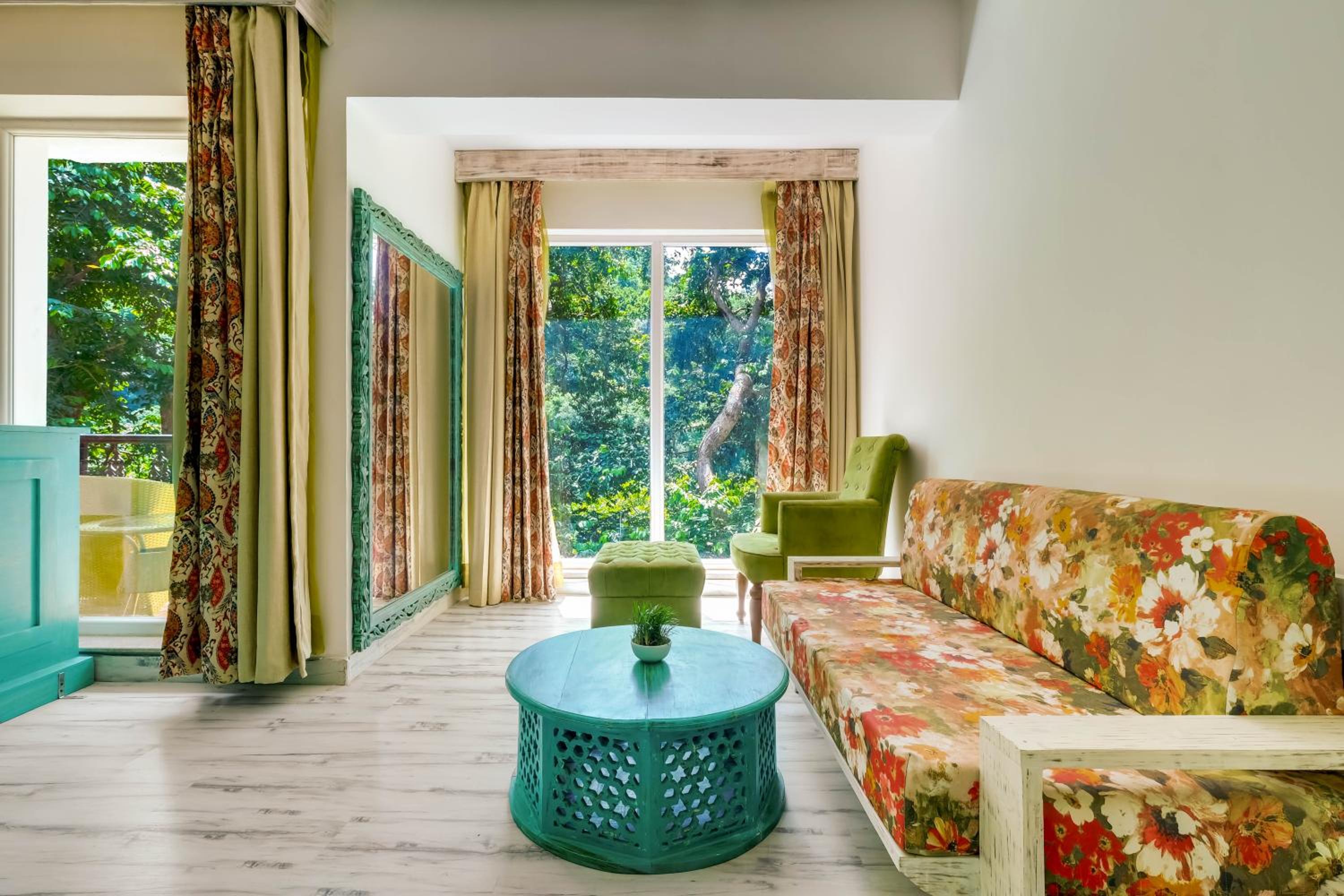 2 Bed Room Suite with Private Balcony & Ganges View - Photo 5