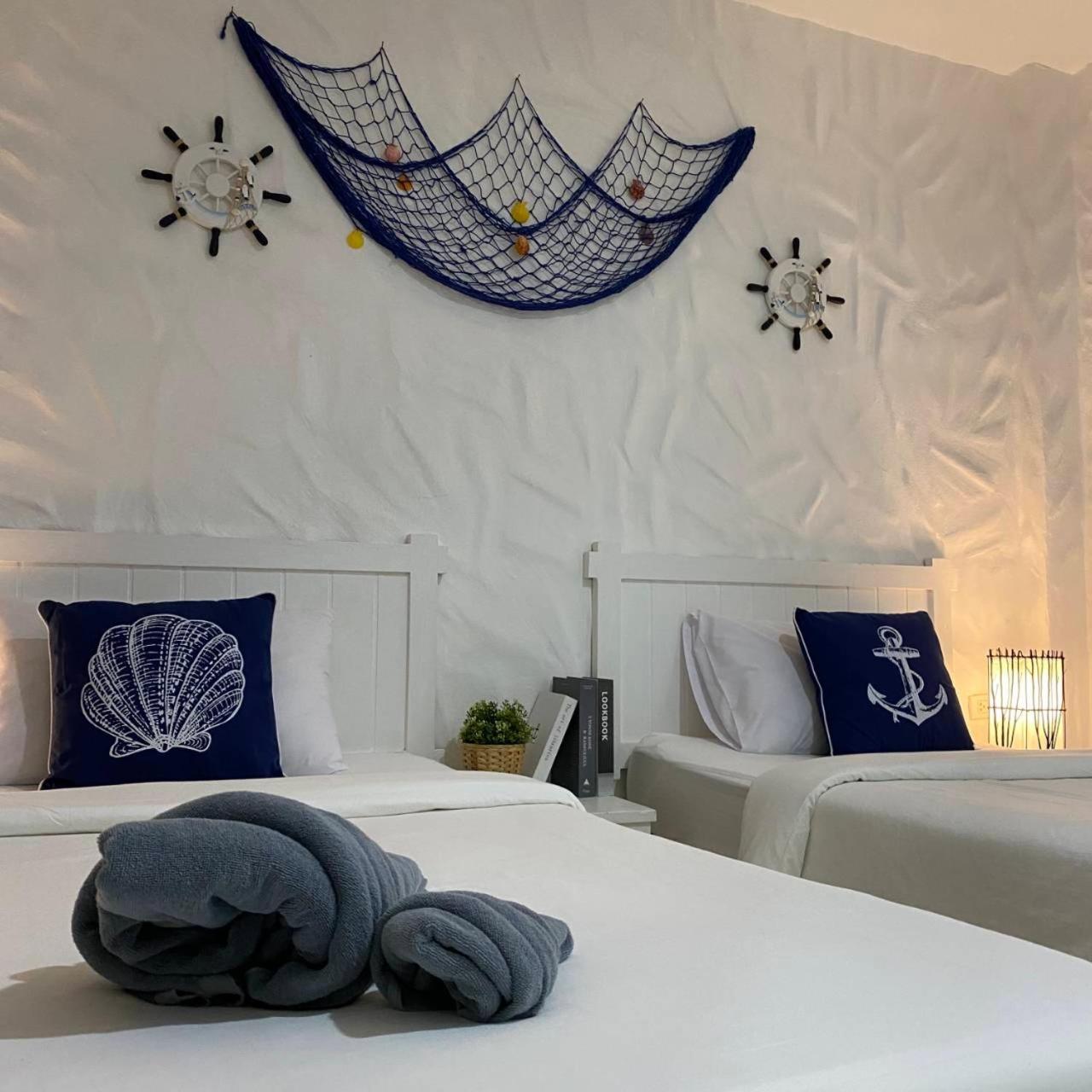 Standard Twin Room - Photo 11