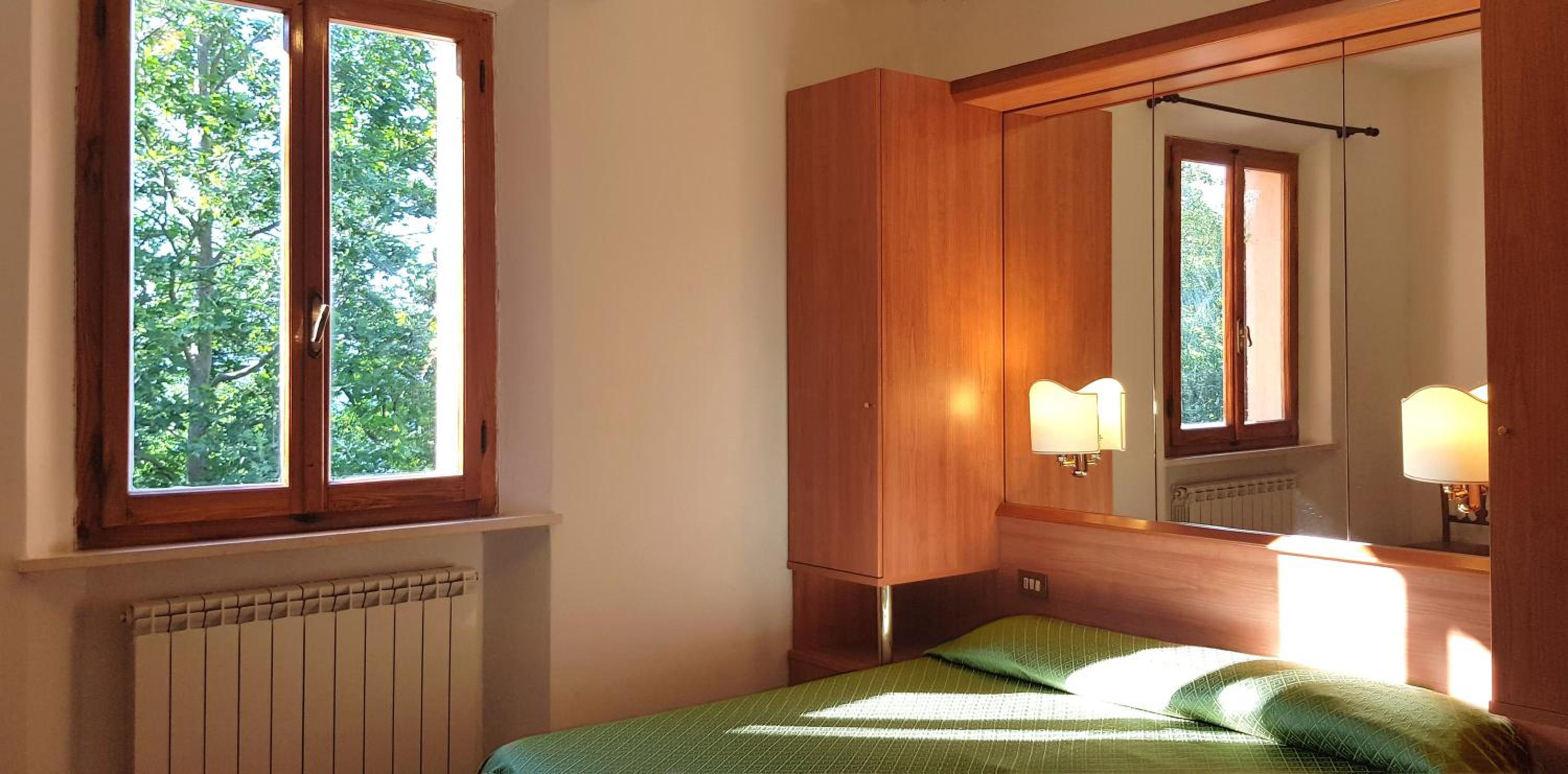 Double or Twin Room - Photo 7