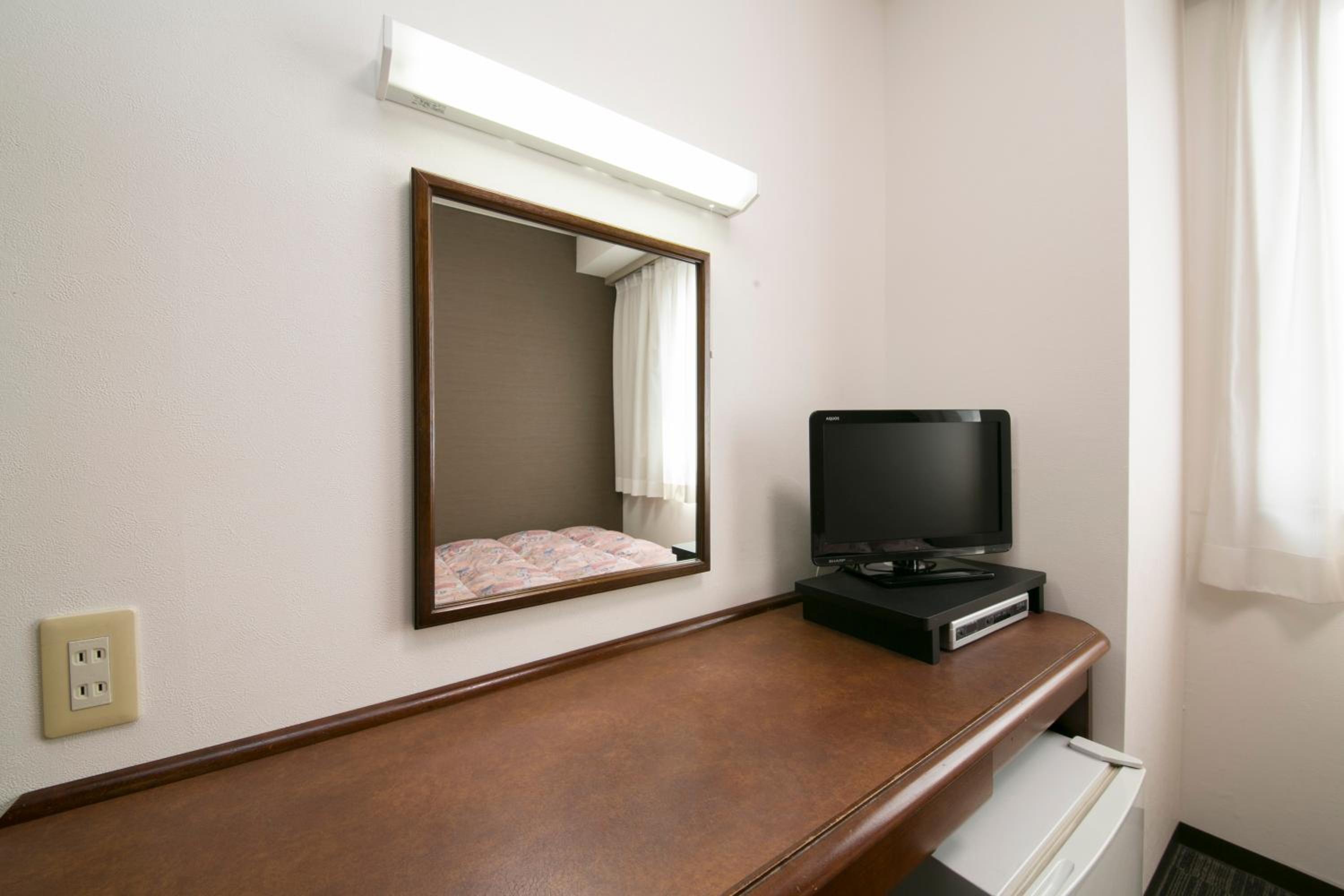 Single Room - Non-Smoking - Photo 2