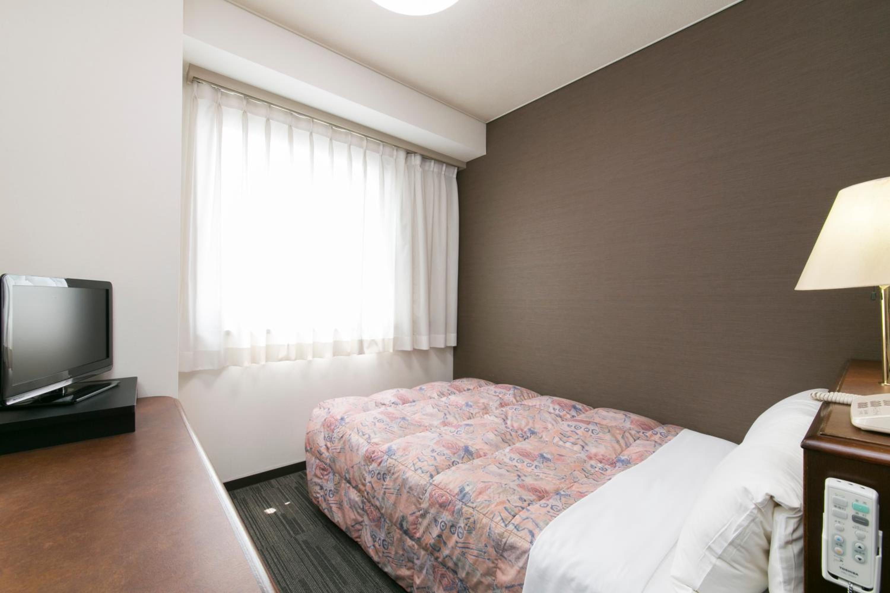 Double Room with Small Double Bed - Non-Smoking - Photo 2