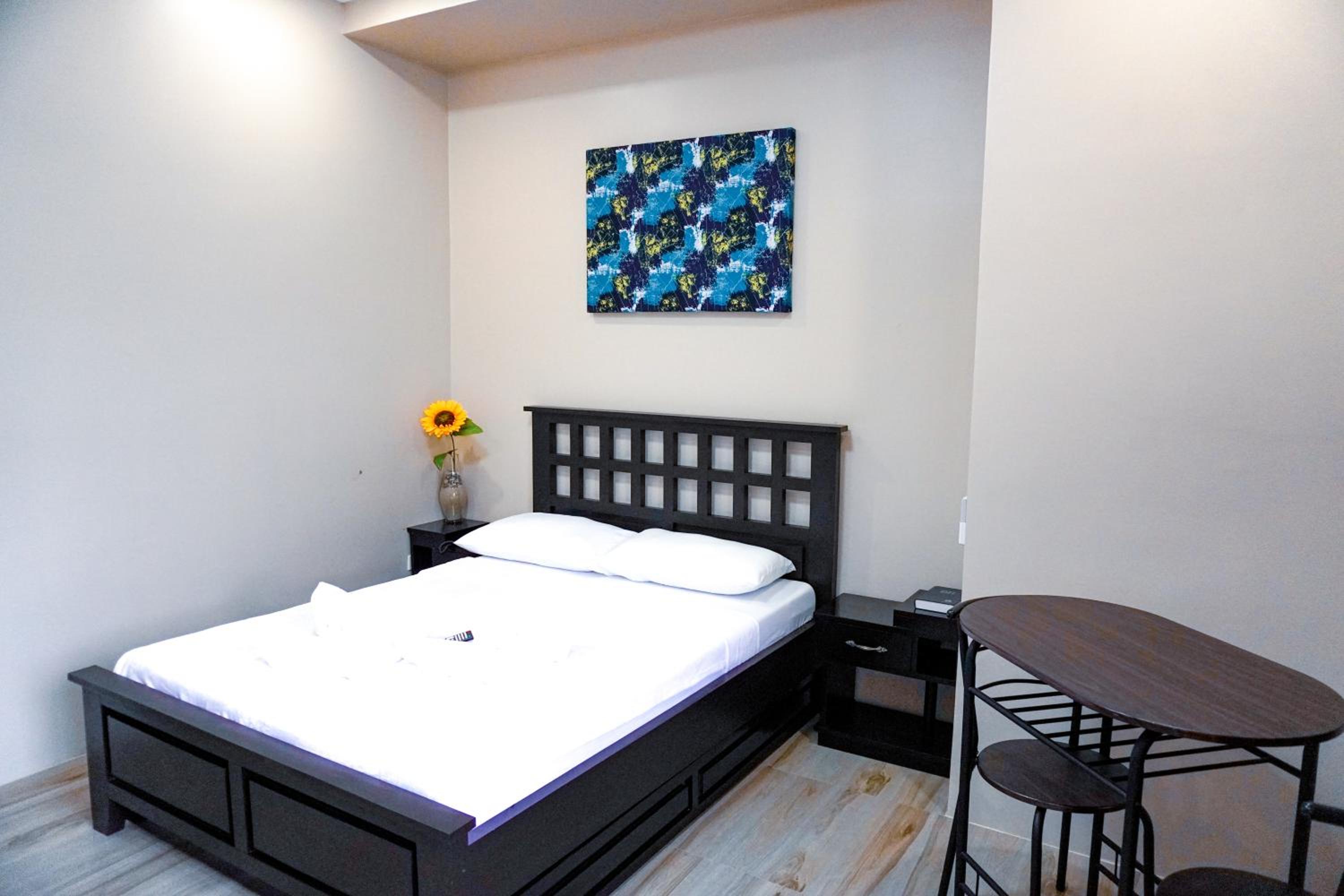 Deluxe Double Room with Balcony - Photo 1