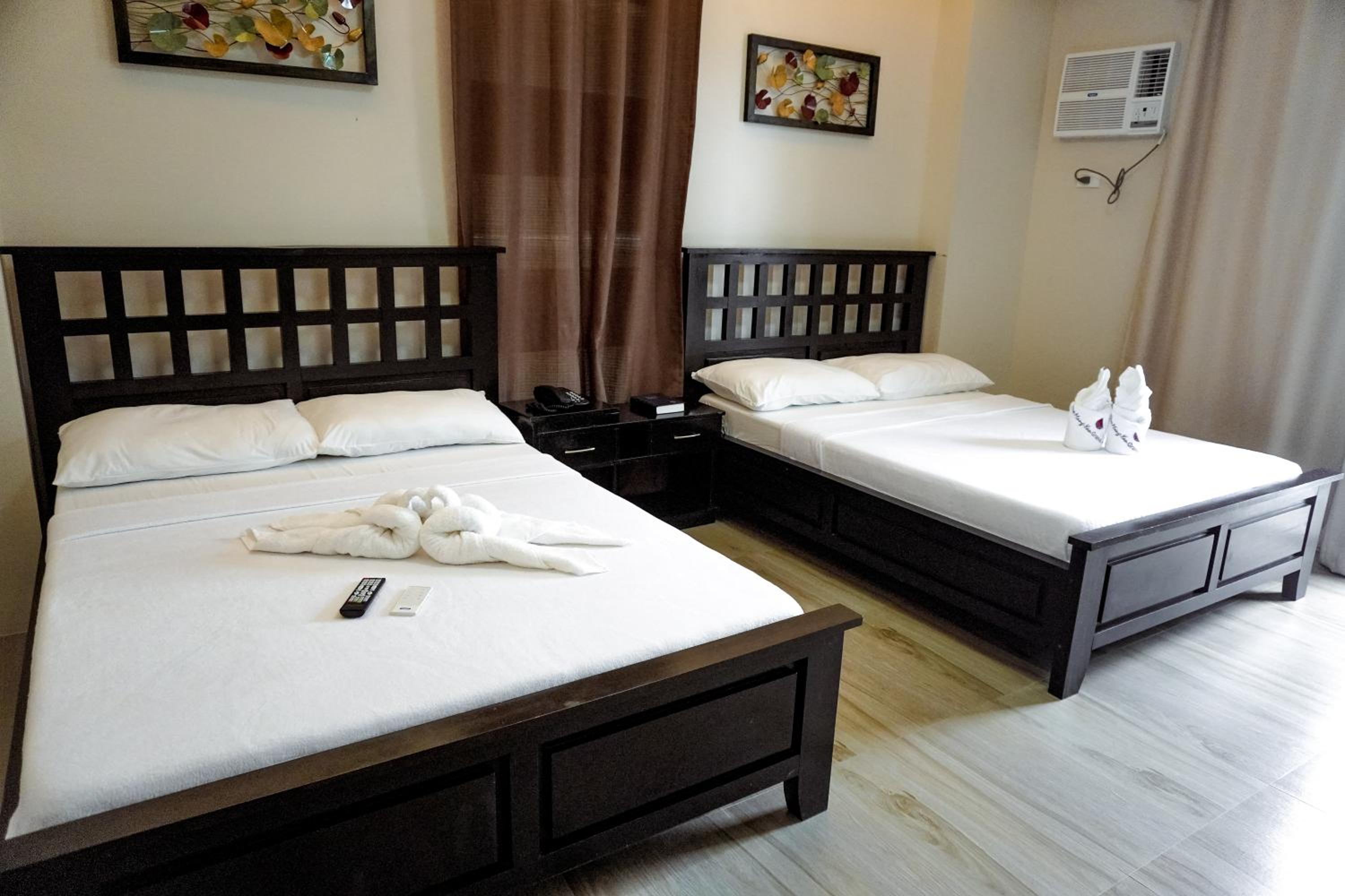 Premium Quadruple Room - Photo 1