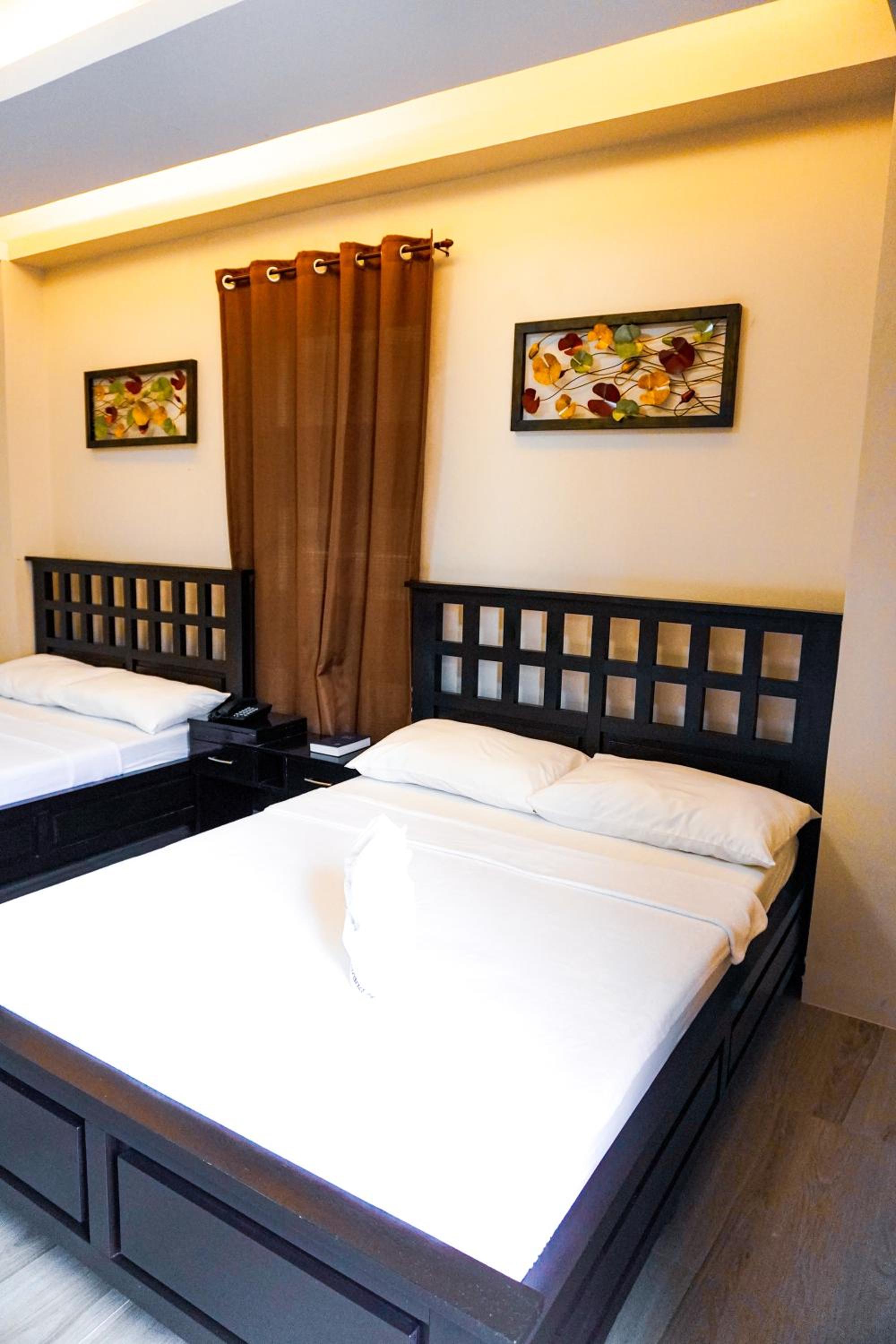 Superior Quadruple Room - Photo 3