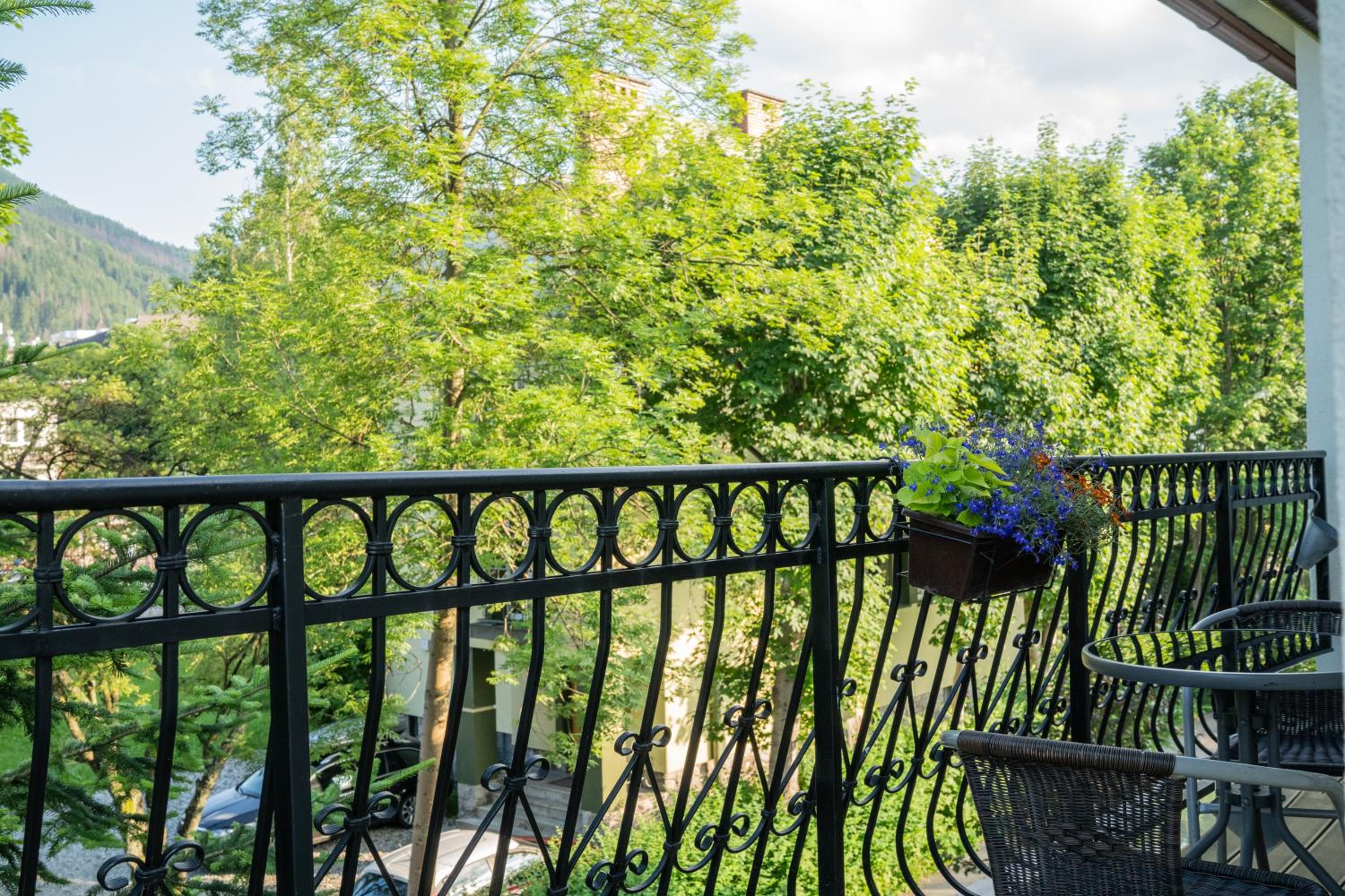 Triple Room with Balcony - Photo 3