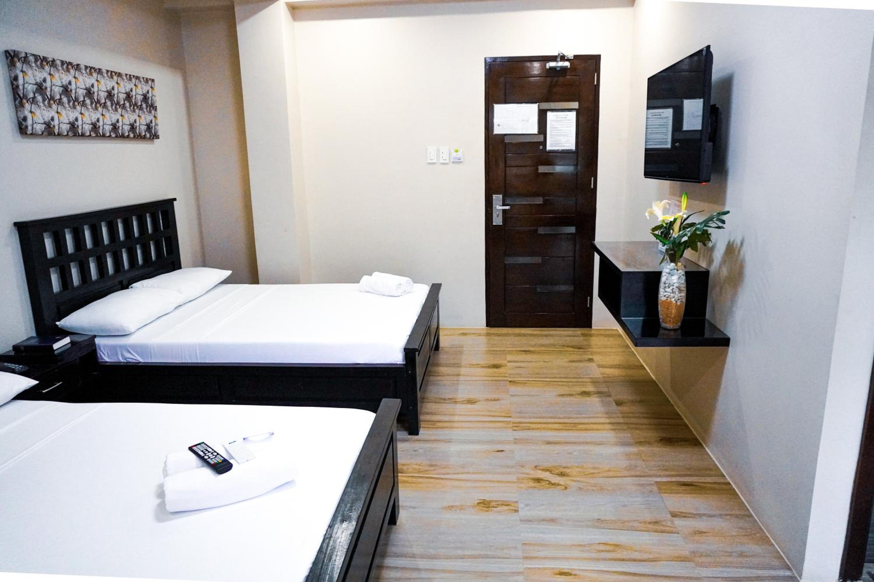 Classic Quadruple Room - Photo 2