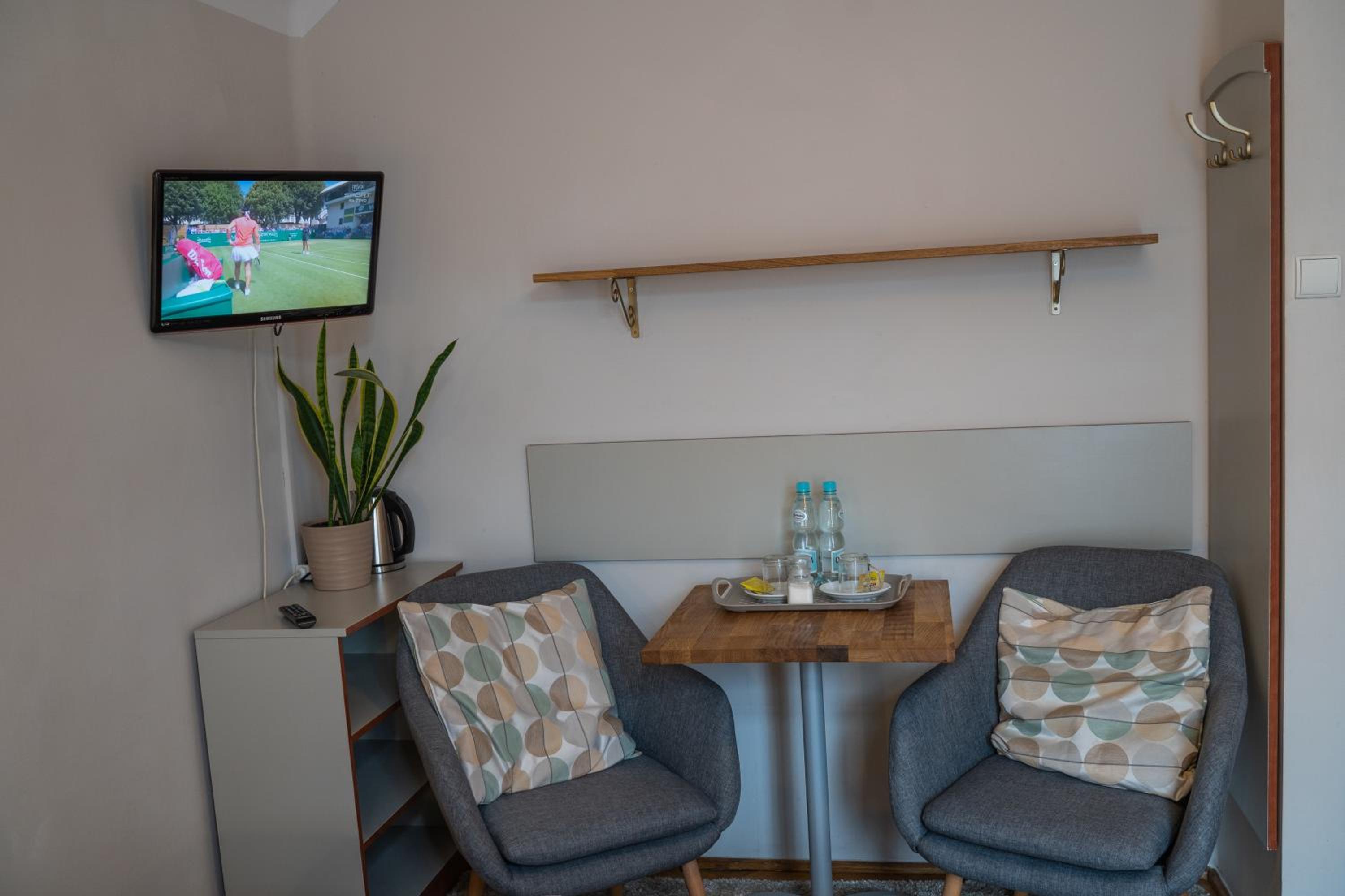 Small Double Room with Balcony photo 2
