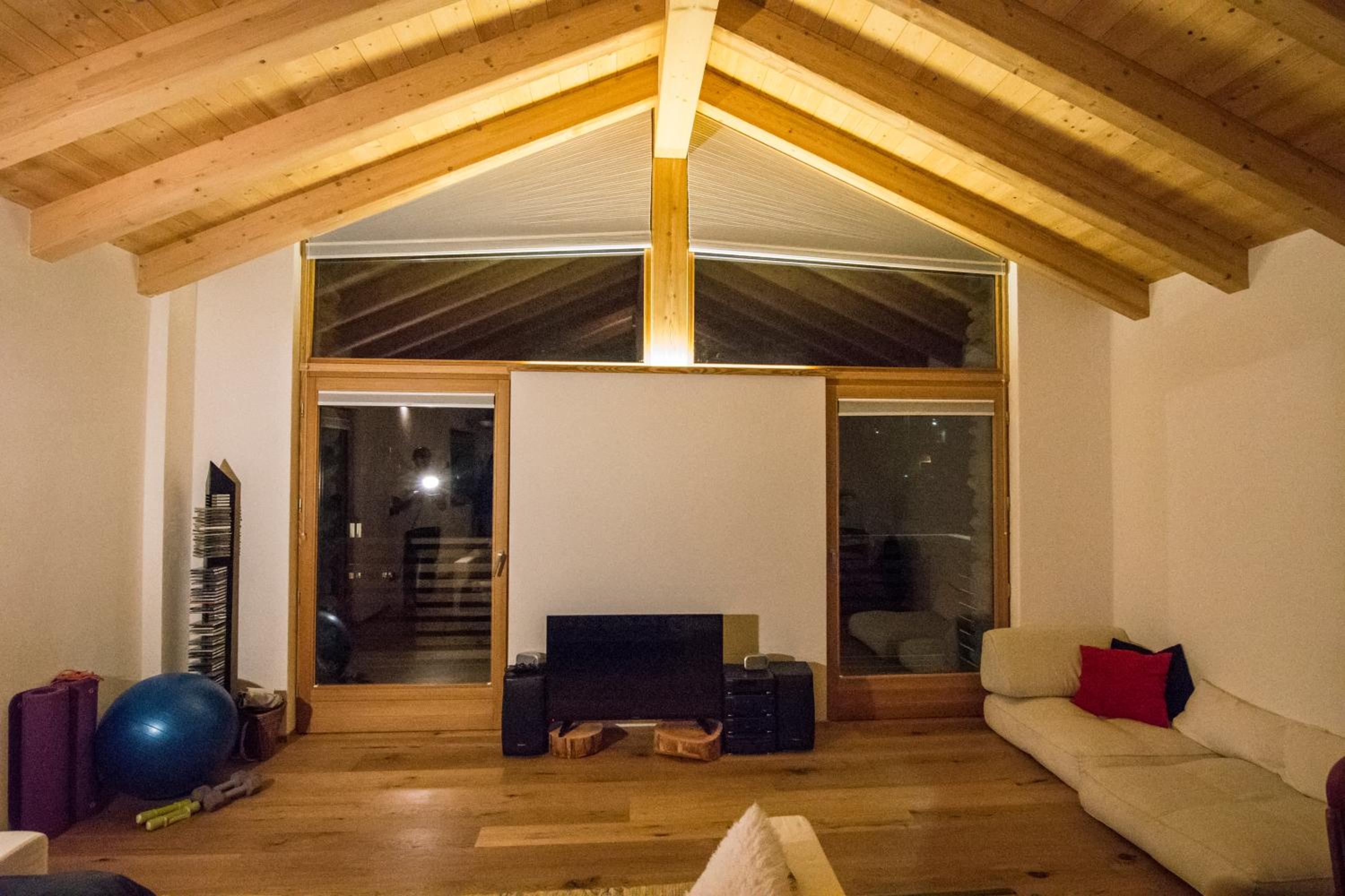 Three-Bedroom Chalet - Photo 10