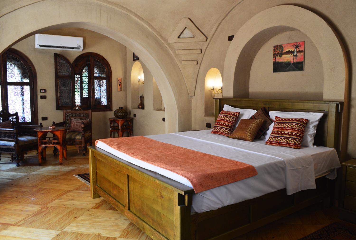 King Room with Garden View - Coral
