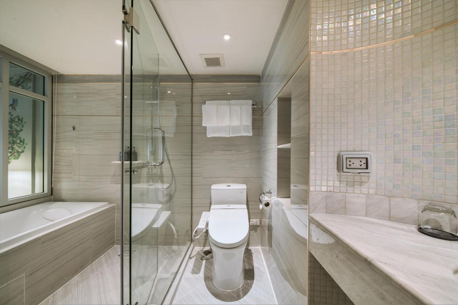 The Living Suite photo 3