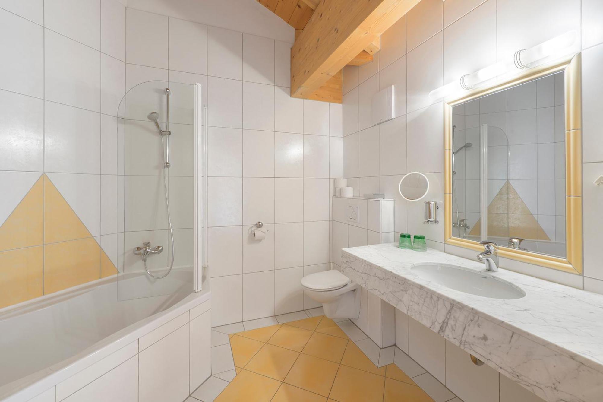 Double Room - Photo 7
