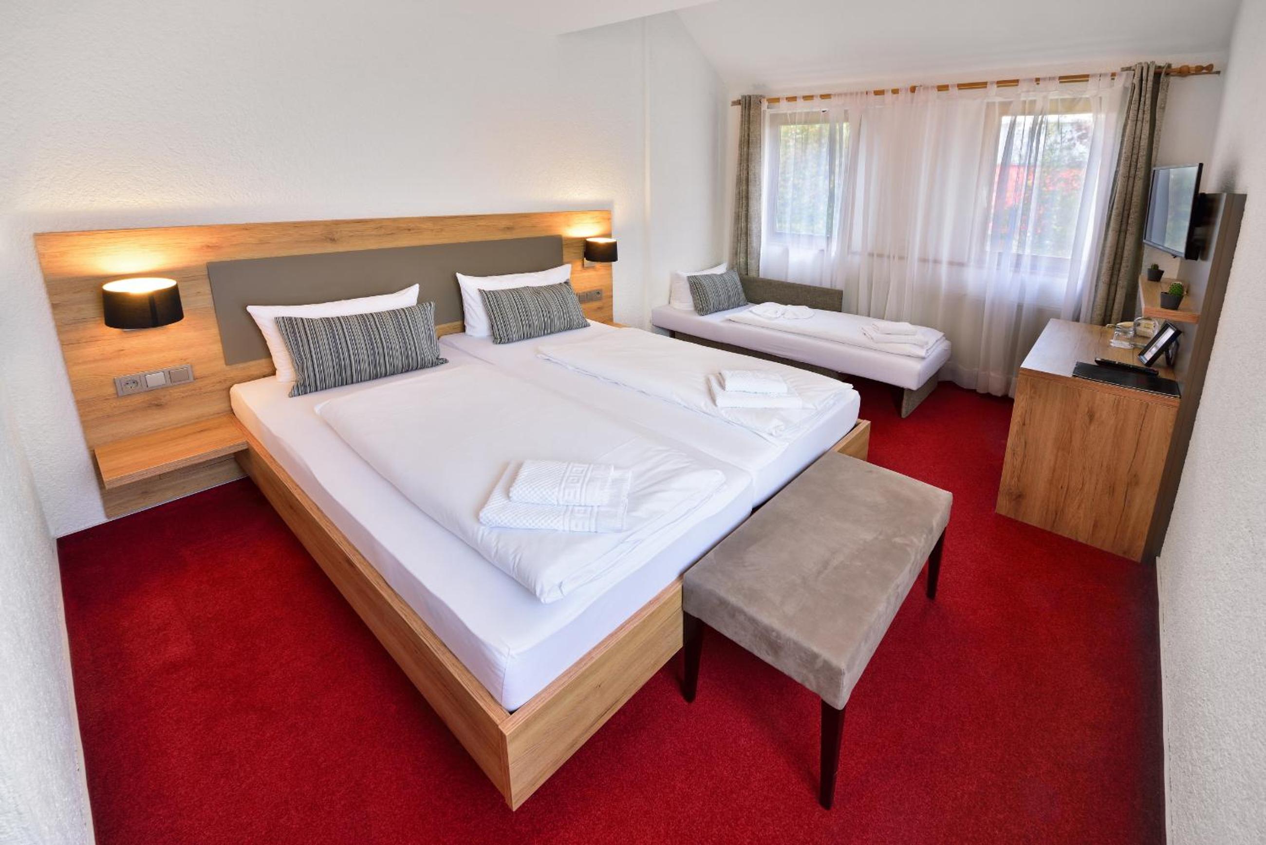 Triple Room with Bathroom photo 1