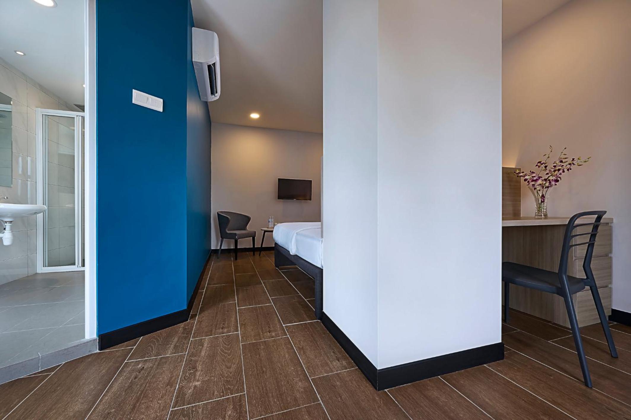 Queen Suite - Photo 4