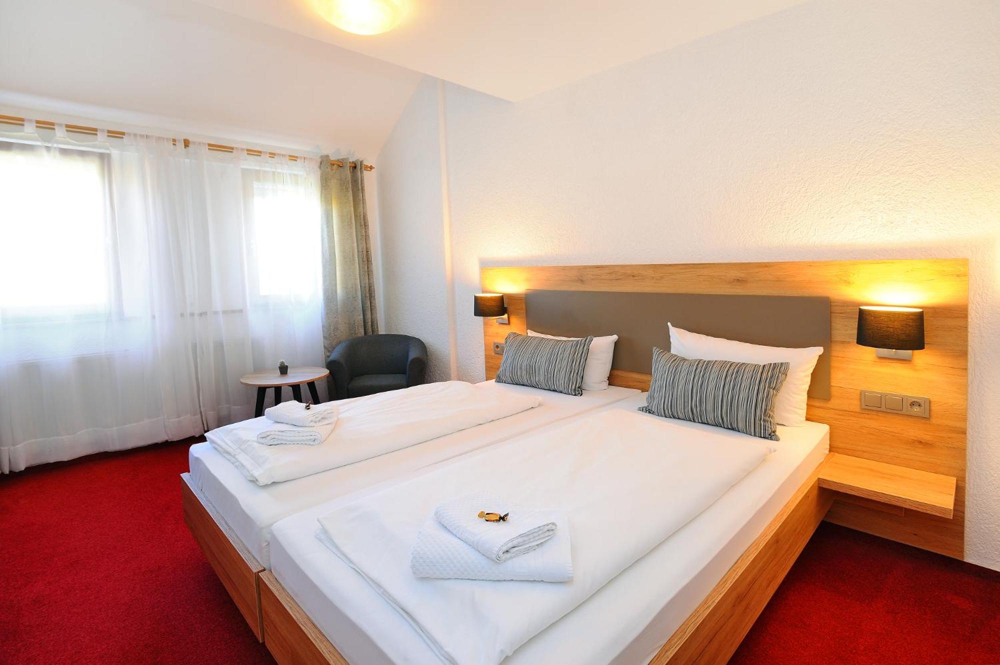 Double Room with Private Bathroom photo 1
