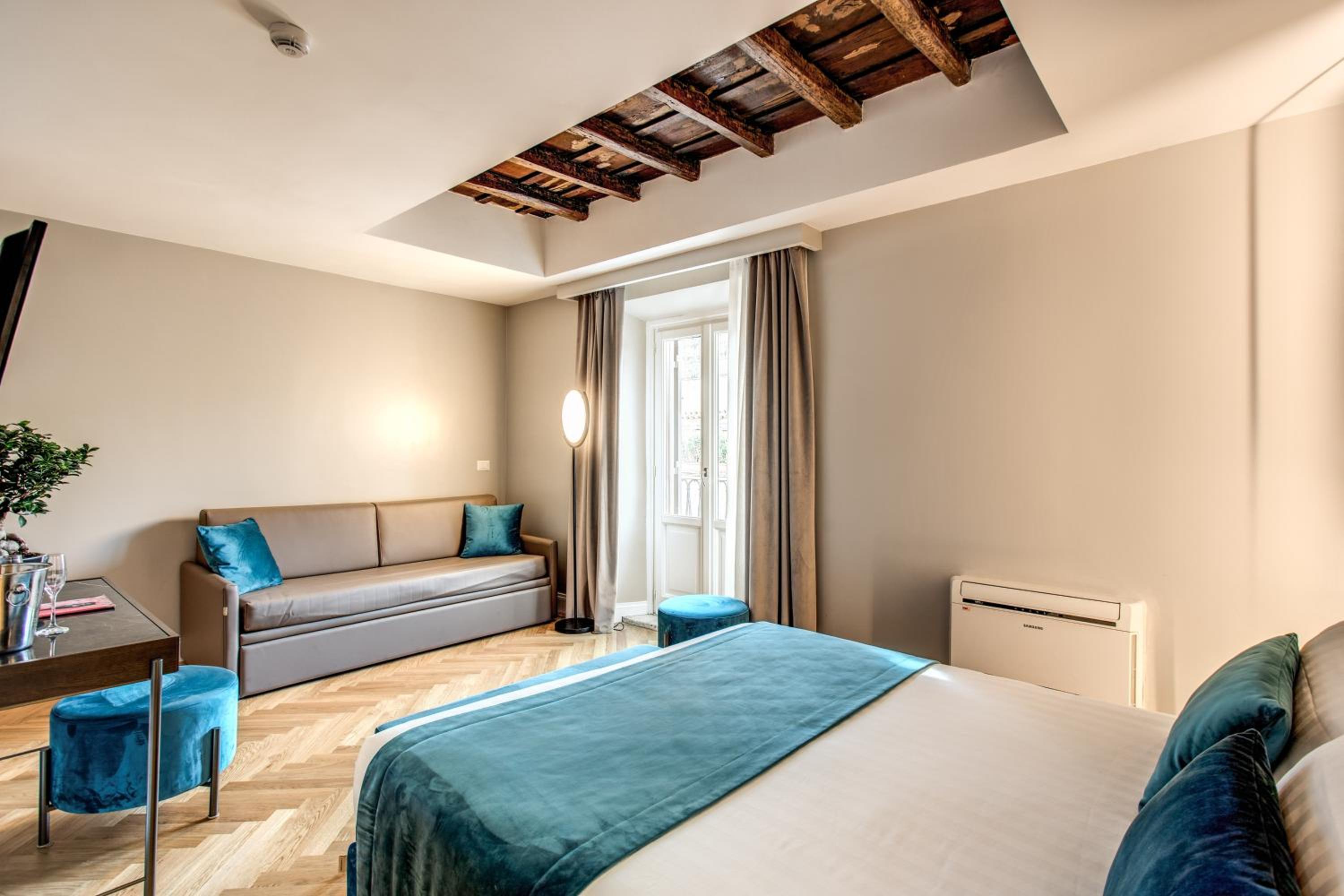 Suite photo 1