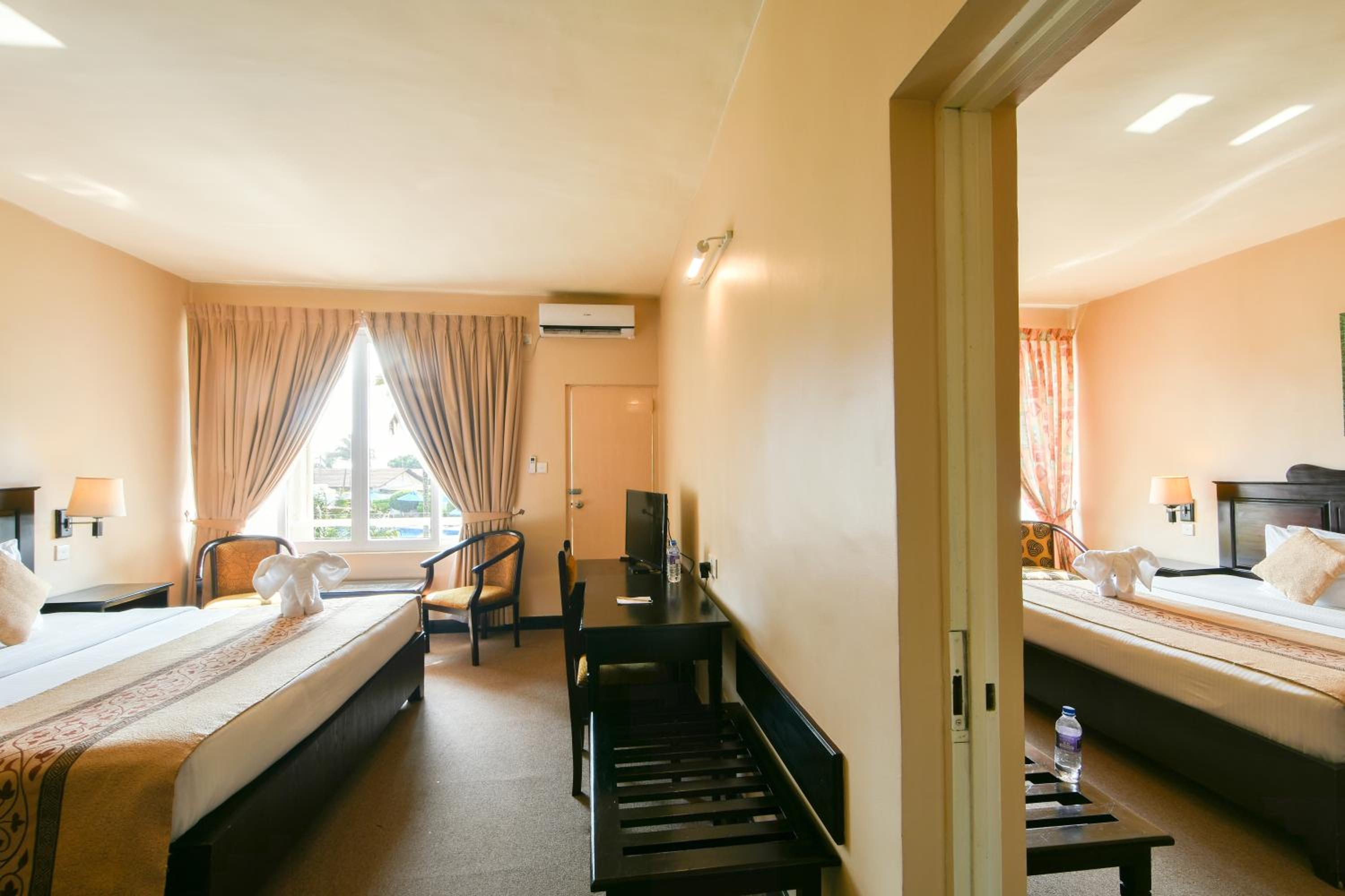Standard Twin Room photo 3