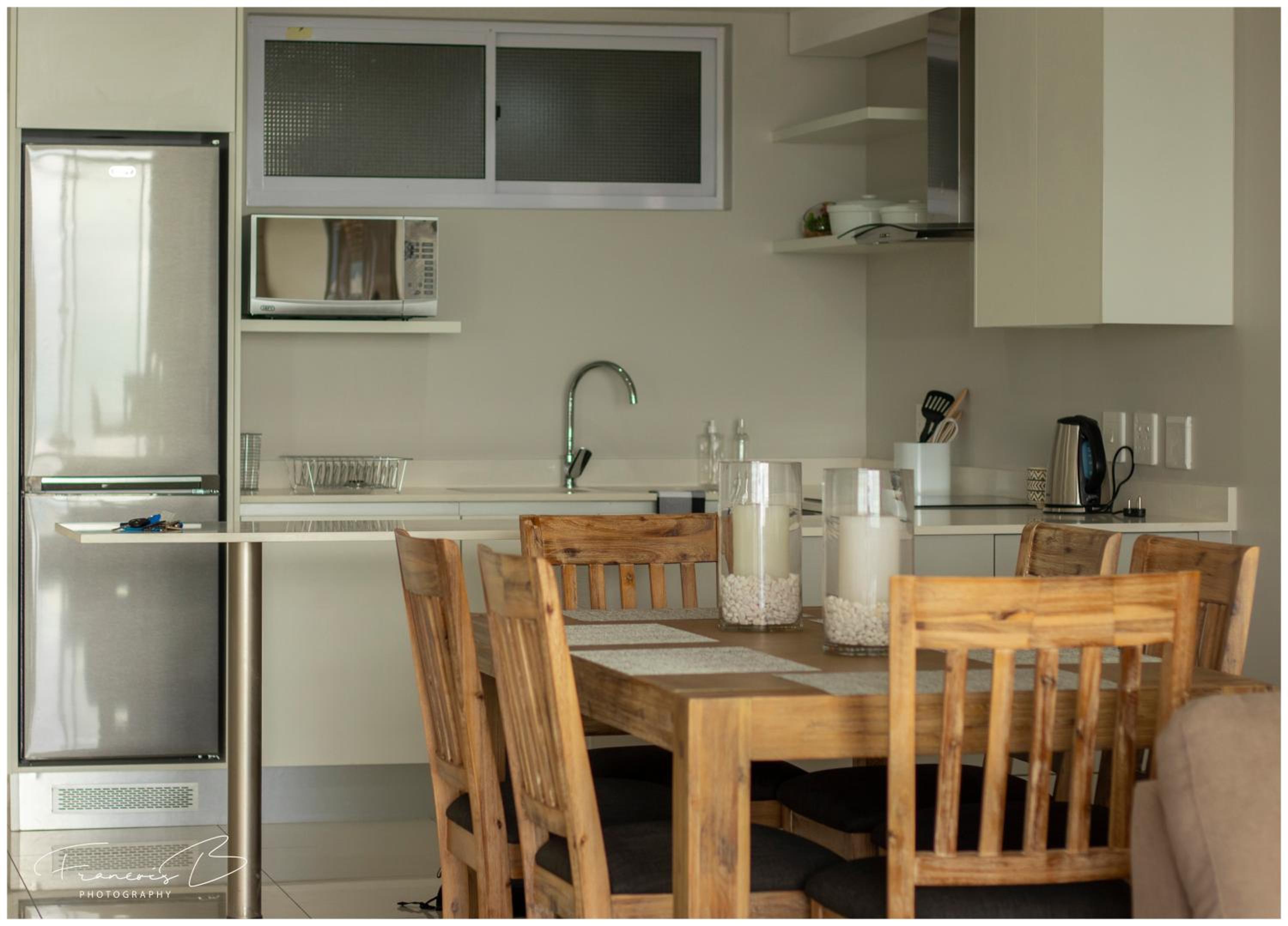 Two-Bedroom Apartment - Photo 9
