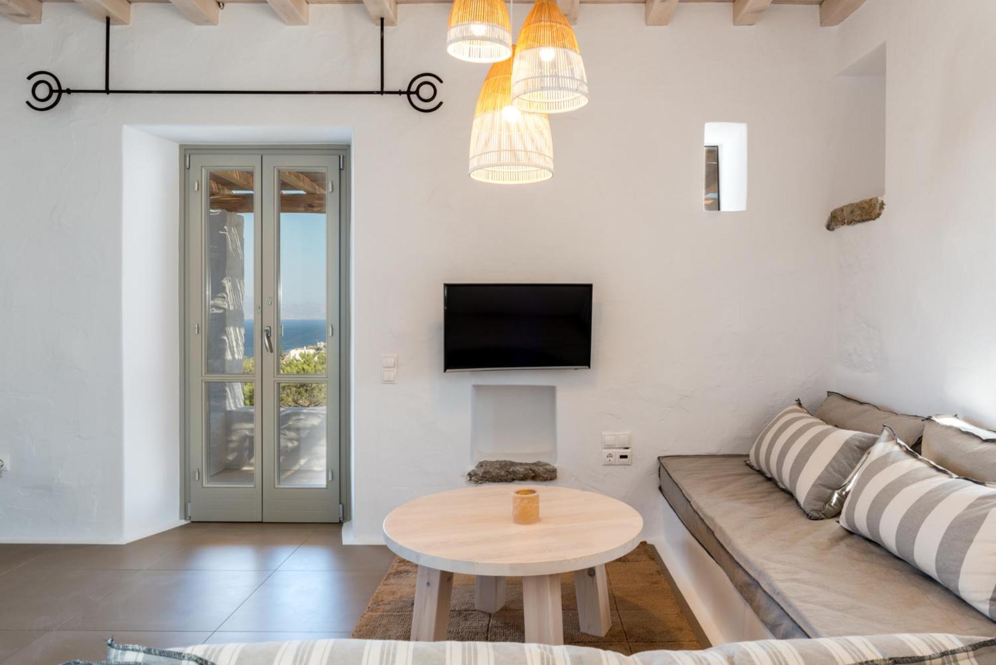 Honeymoon House with sea view photo 1