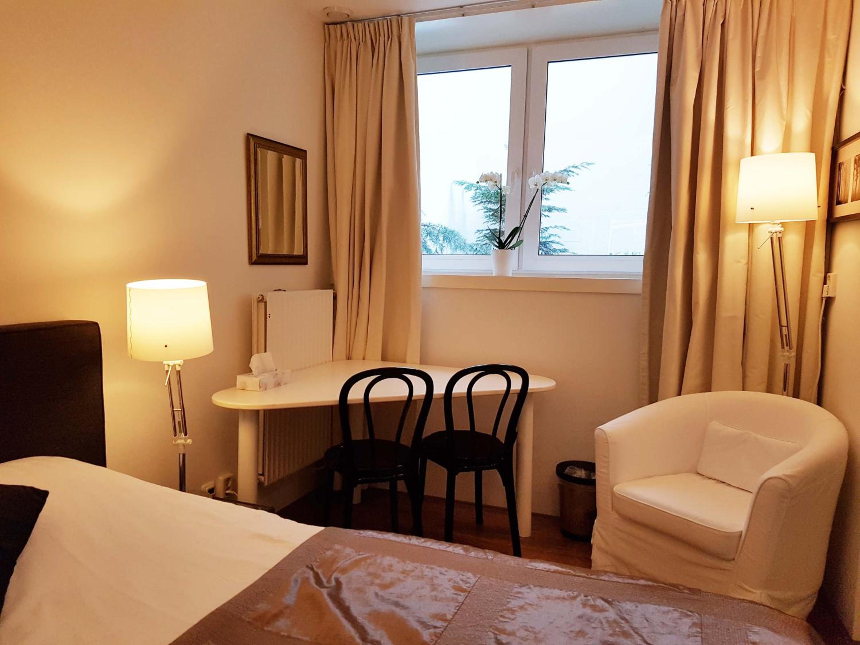 Double Room with Kitchenette photo 2