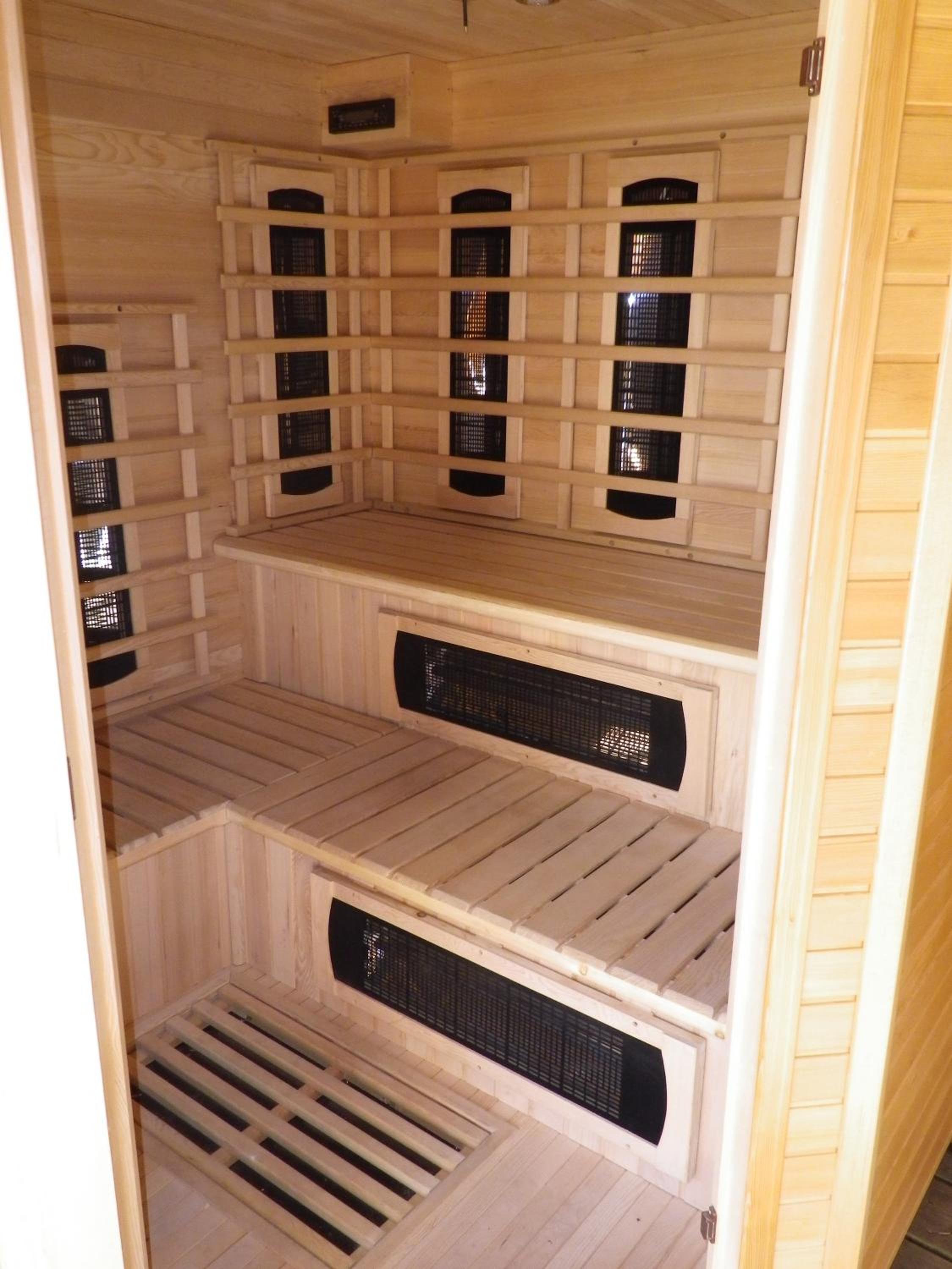 Four-Bedroom Apartment (12 Adults)