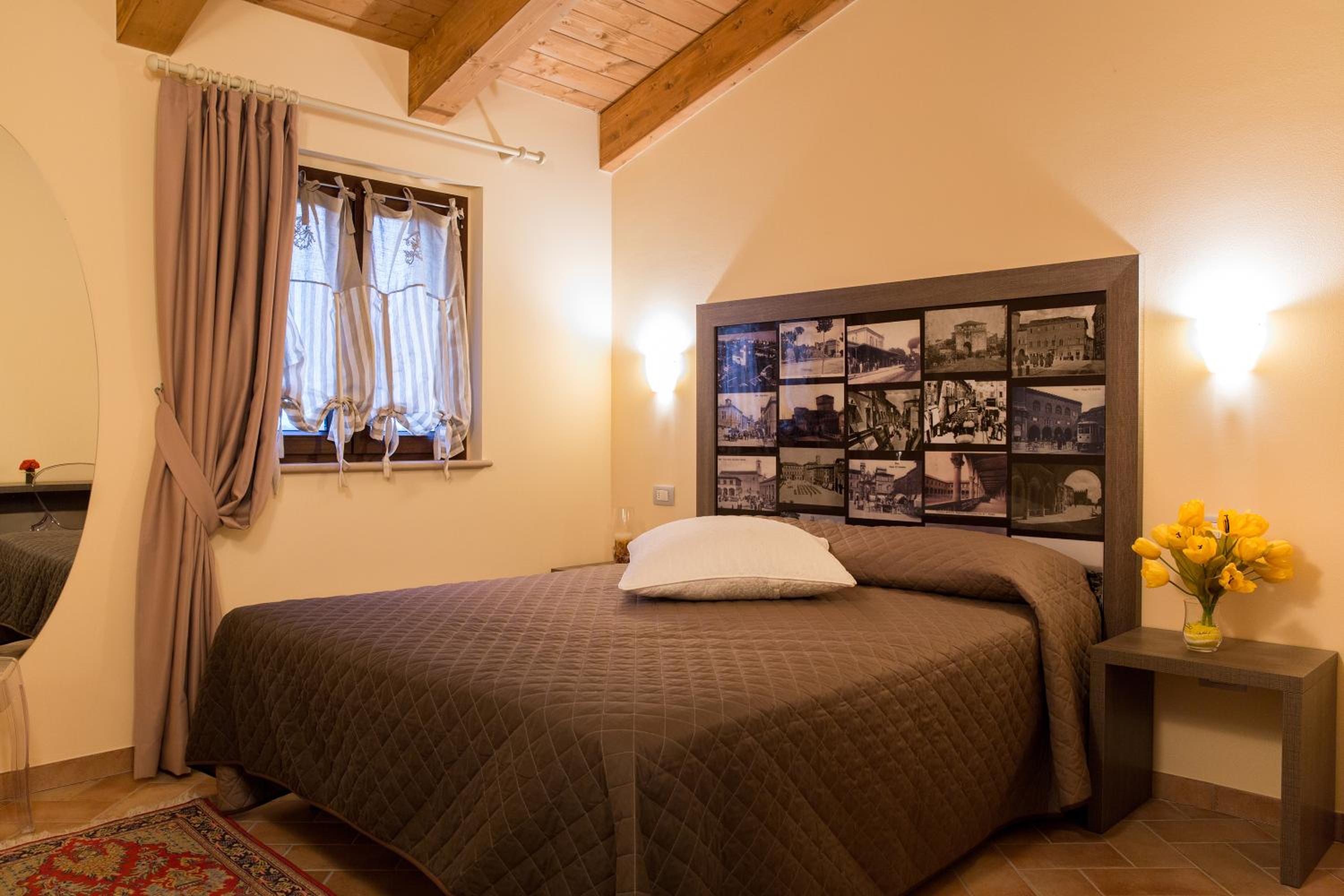 Double or Twin Room photo 3