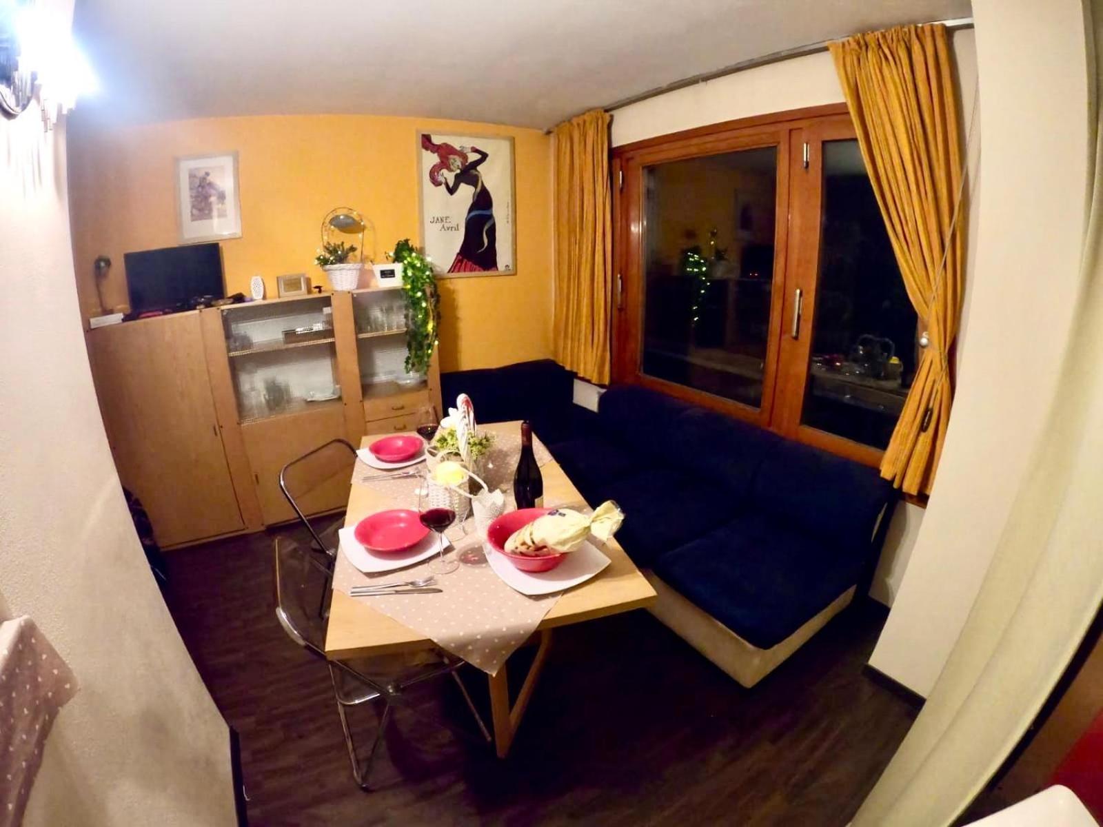 Studio Apartment - Photo 23