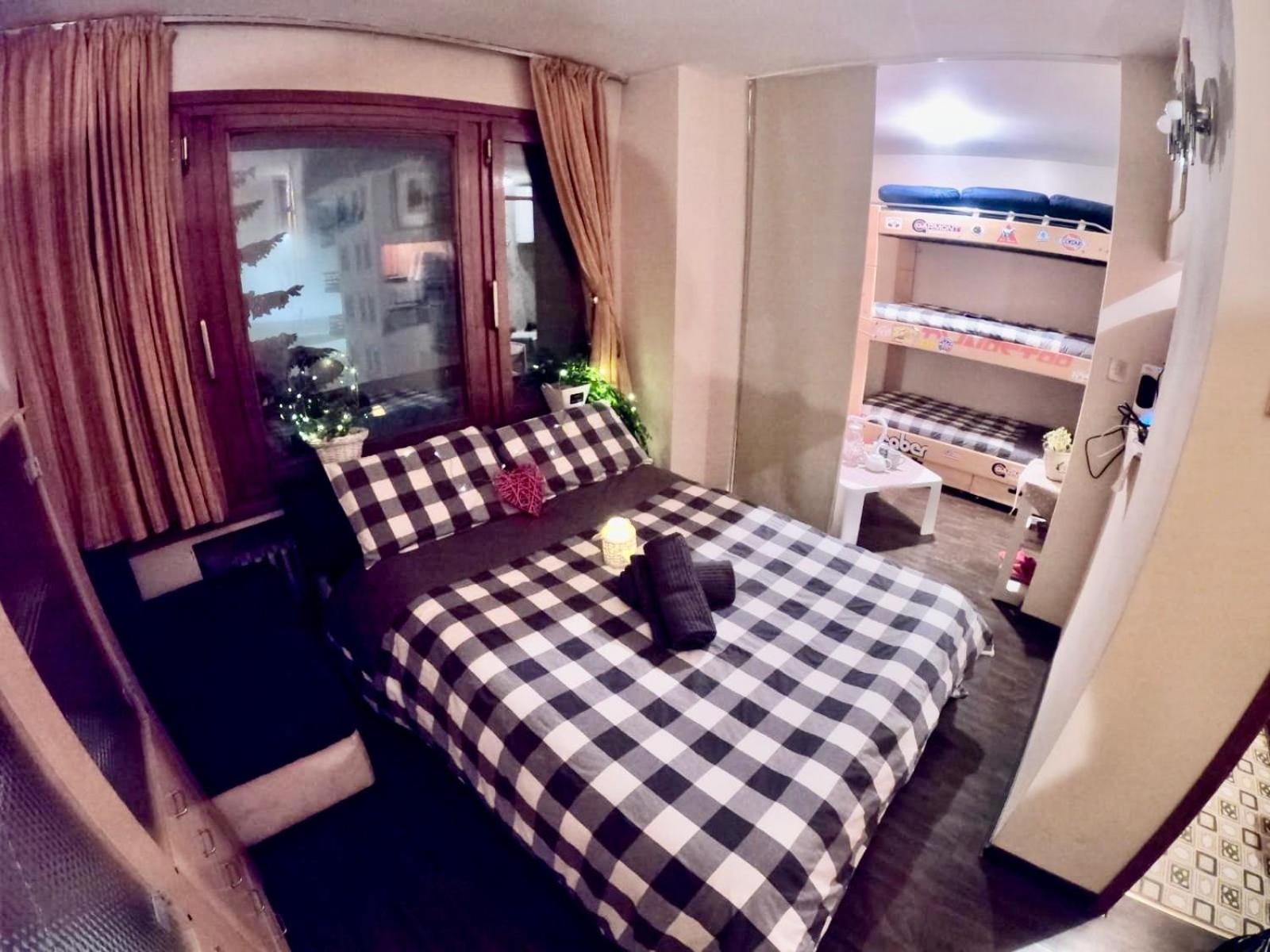 Studio Apartment - Photo 27