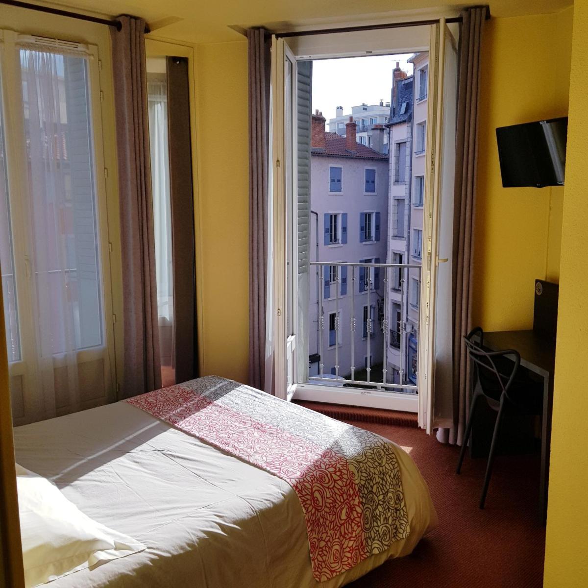 Double Room - Photo 10