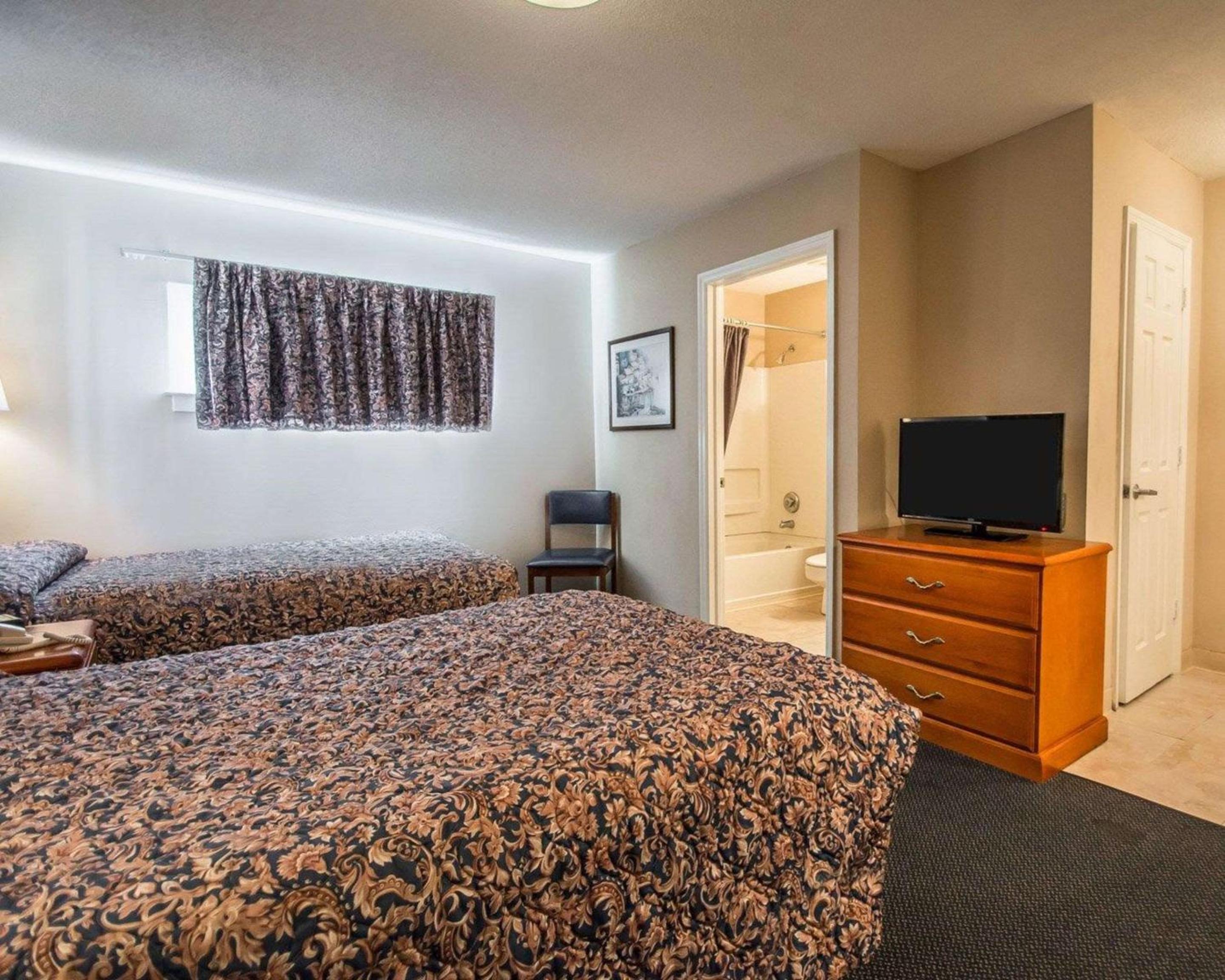 Double Room with Two Double Beds - Non-Smoking