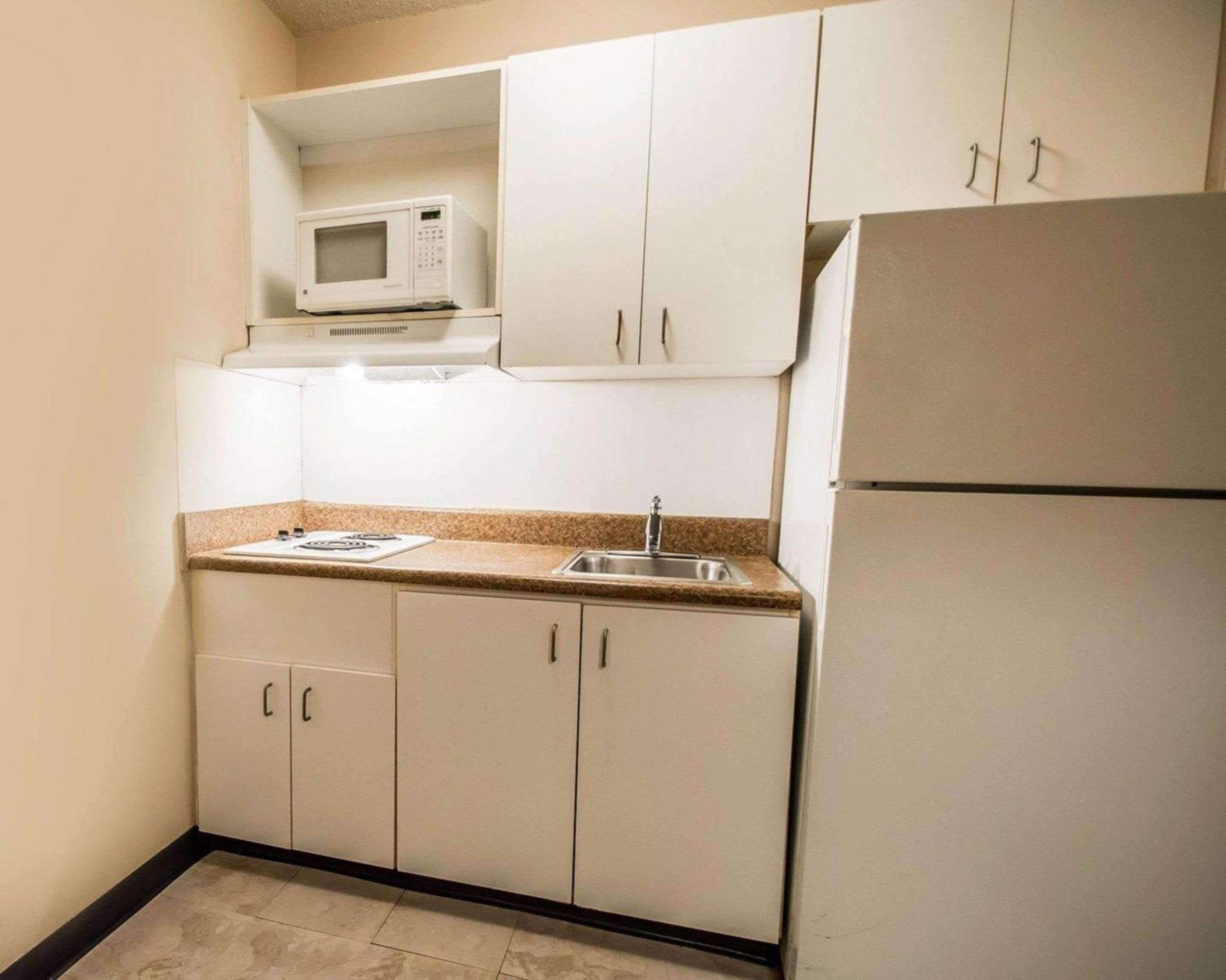 Tampa Bay Extended Stay - Airport, Photo 6